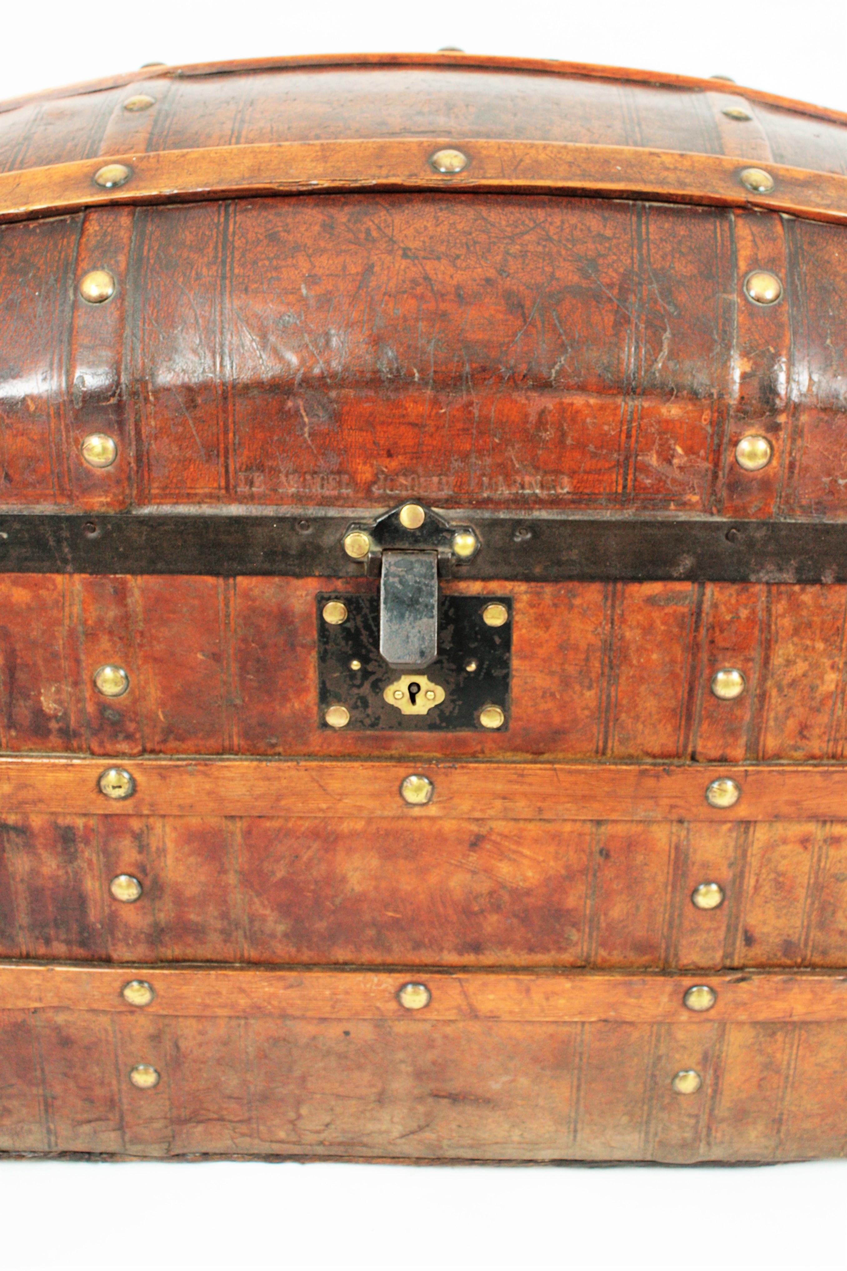 Large Steamer Trunk In Good Condition In Barcelona, ES