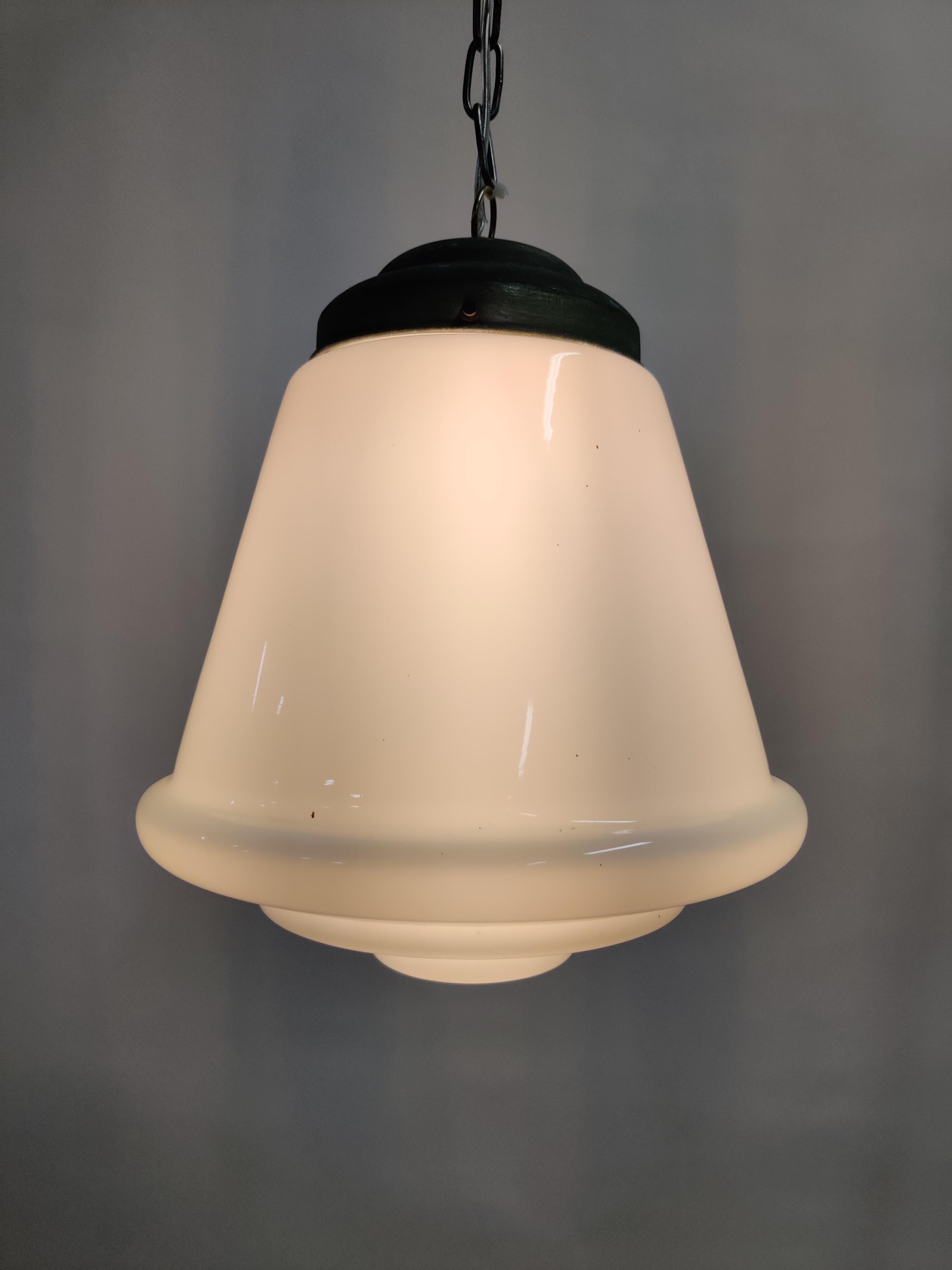 Large Stepped Opaline Pendant Light 1930s, France In Good Condition In HEVERLEE, BE