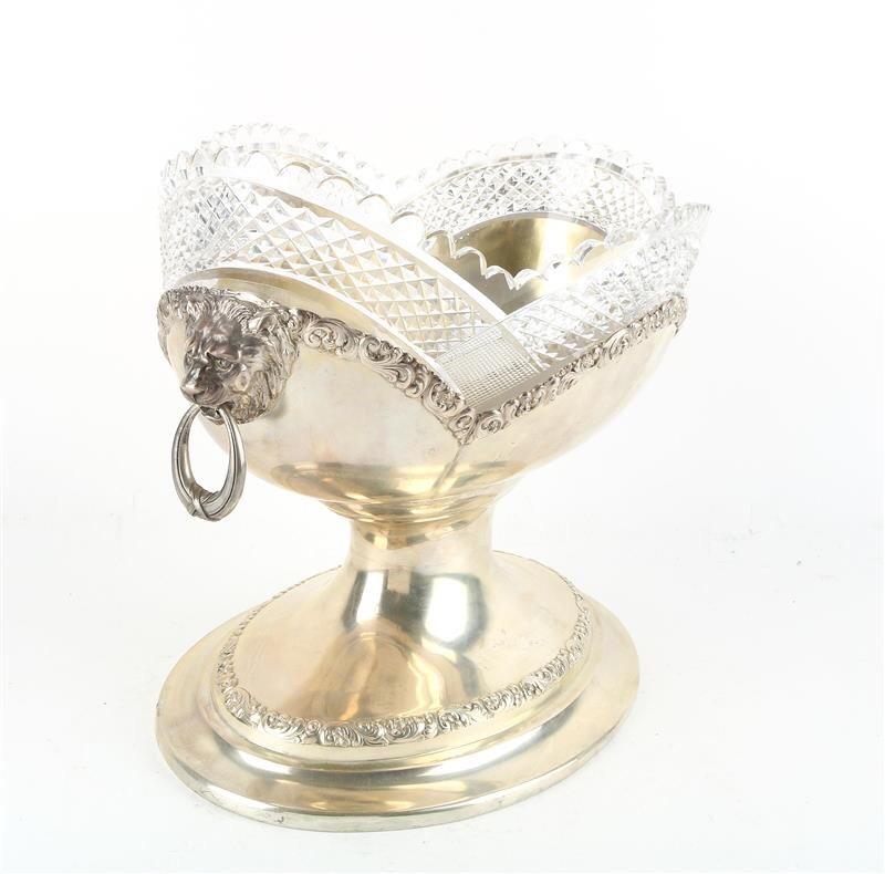 Large Sterling Silver Centerpiece Bowl with Glass, Germany, circa 1900 In Excellent Condition In Sofia, BG
