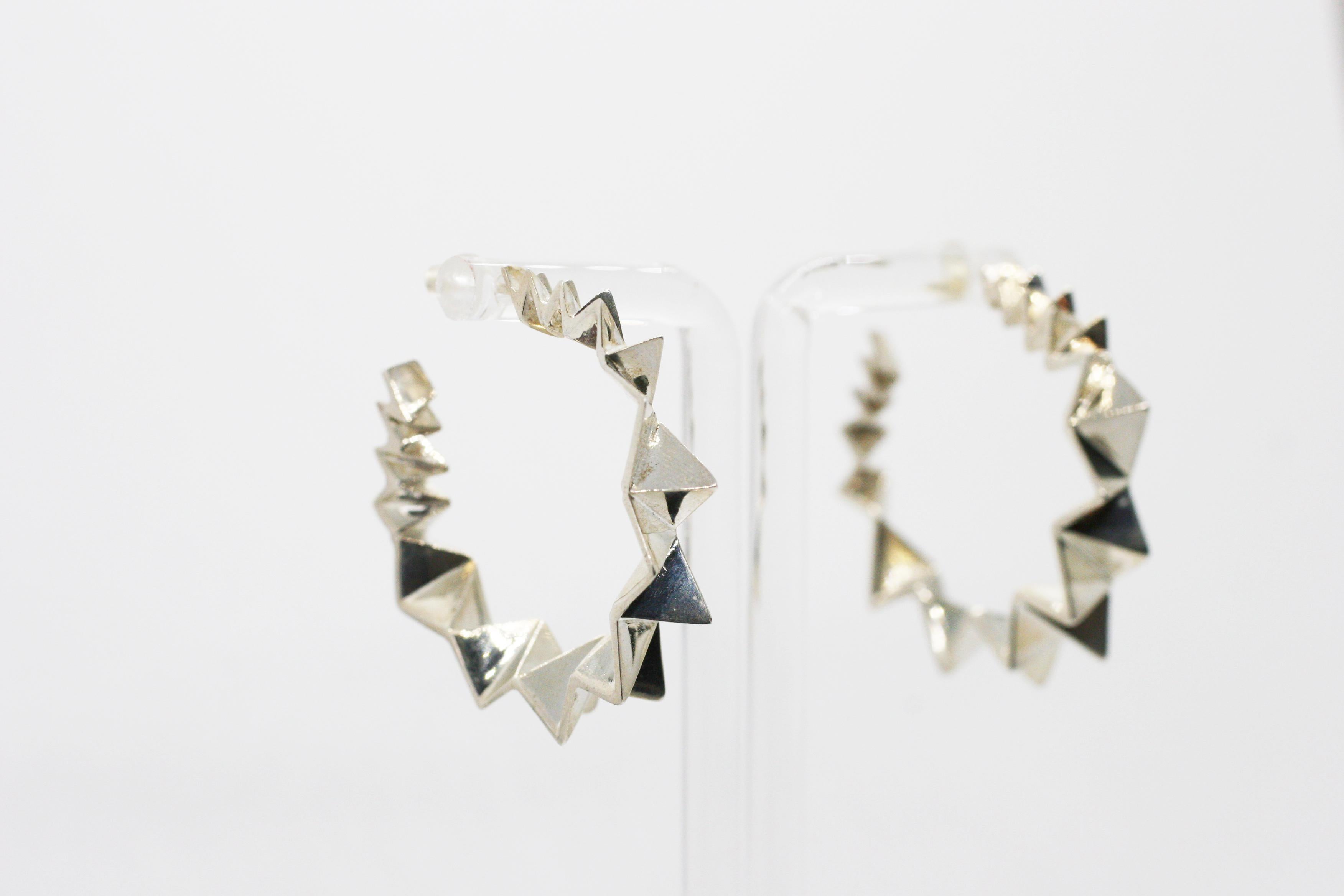 Large Sterling Silver Folded Triangle Hoops In New Condition In West Hollywood, CA