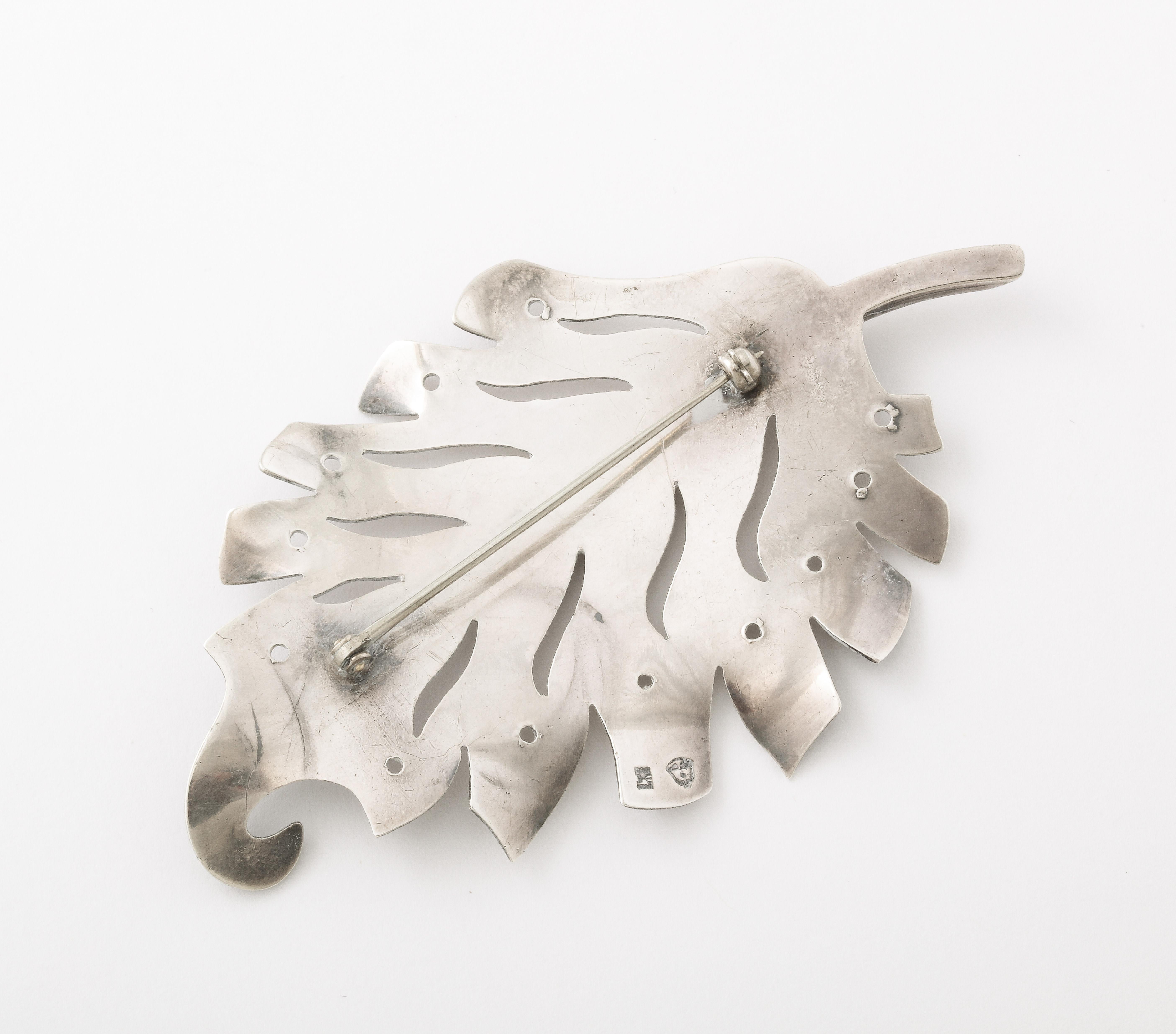 Large Sterling Silver Leaf Brooch c. 1940 For Sale 1