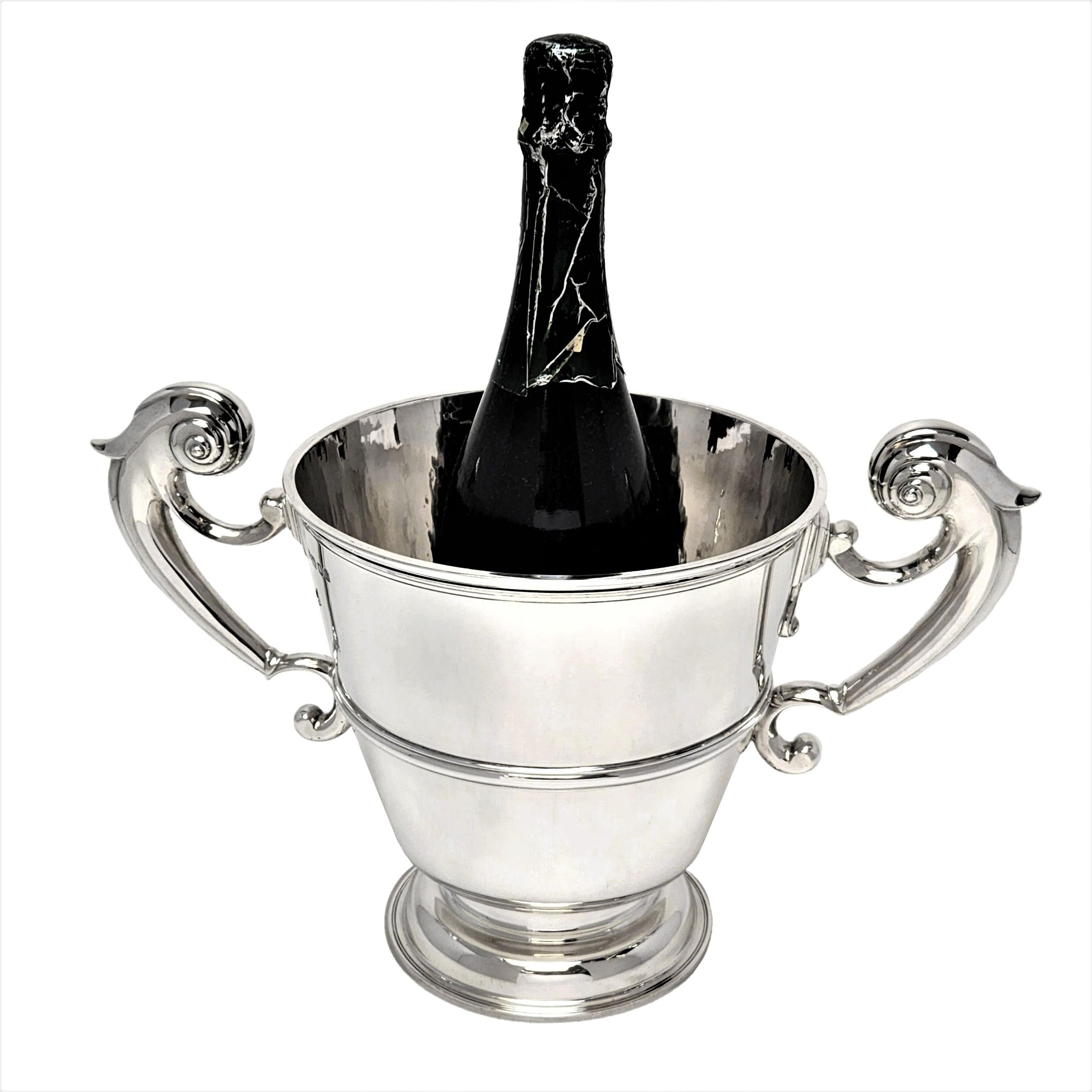 English Large Sterling Silver Lidded Cup & Cover Trophy Wine Champagne Cooler 1925 For Sale