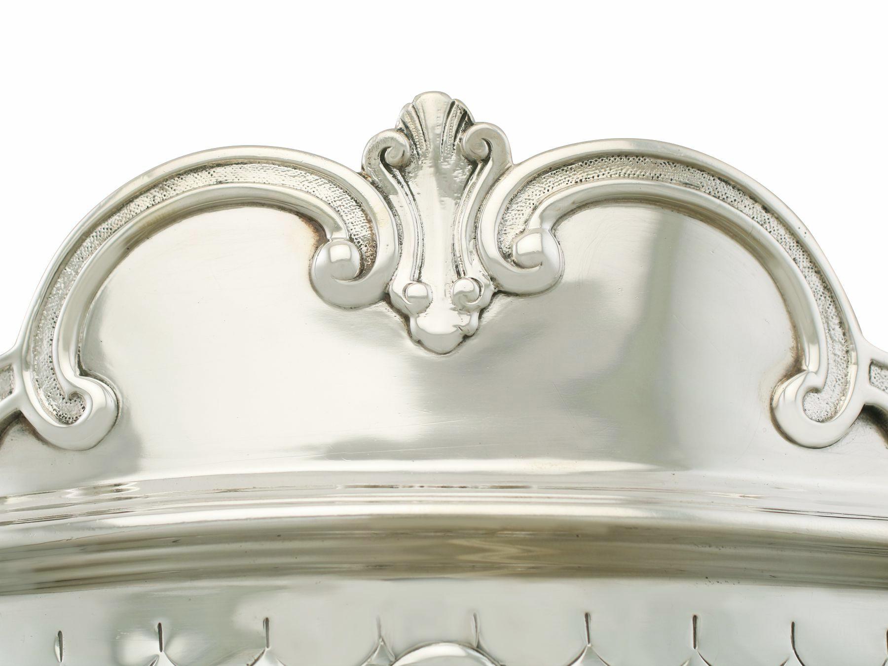 Early 20th Century Large Sterling Silver Monteith Style Bowl by Edward Barnard & Sons Ltd, Antique