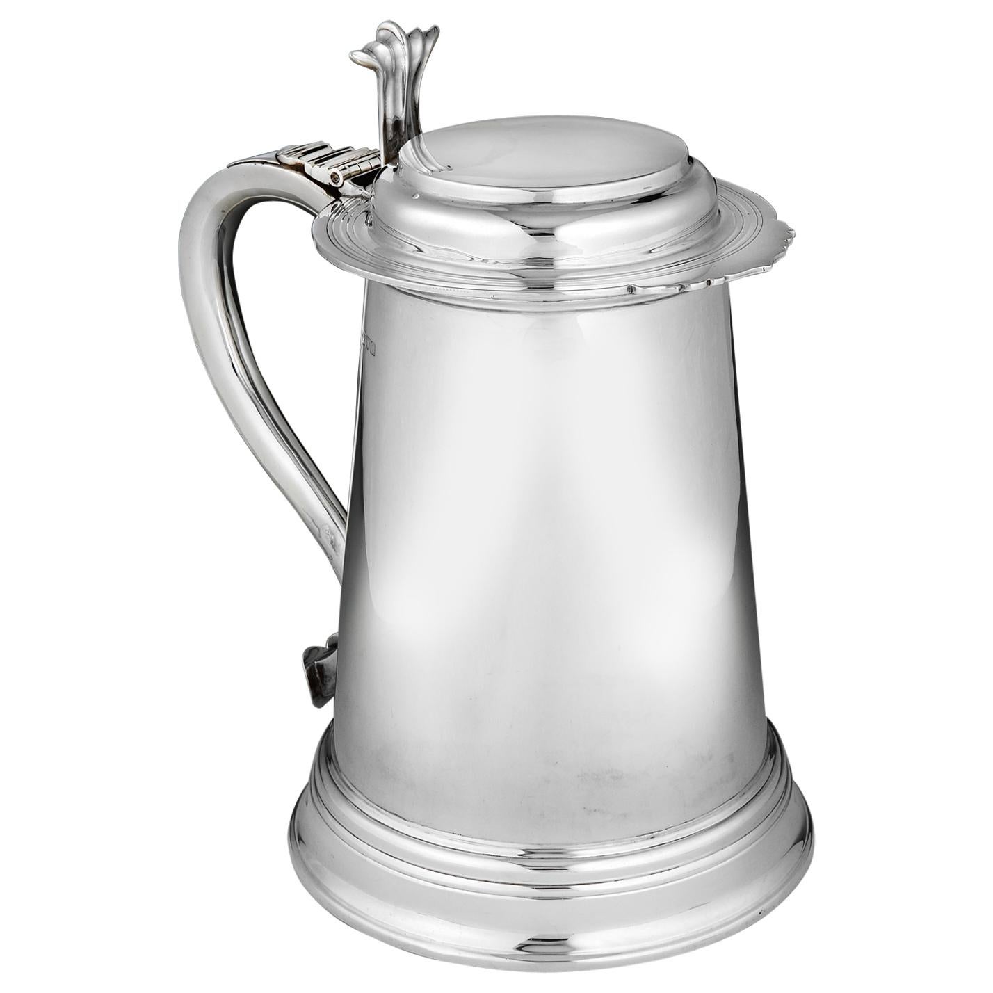 Large Sterling silver tankard, by Goldsmiths & Silversmiths Co., 1907