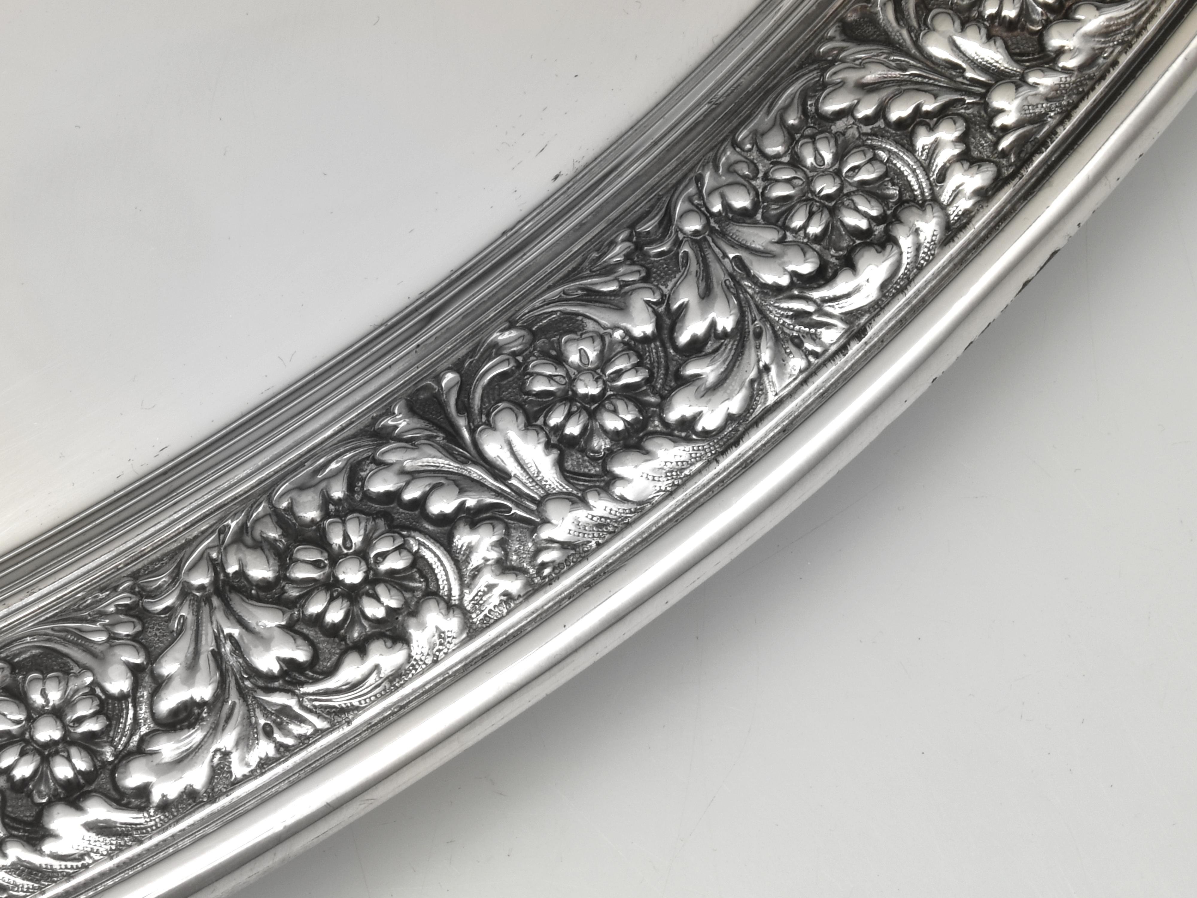 Großes Sterling-Kellnertablett 5362 von Tiffany & Co. (Sonstiges) im Angebot