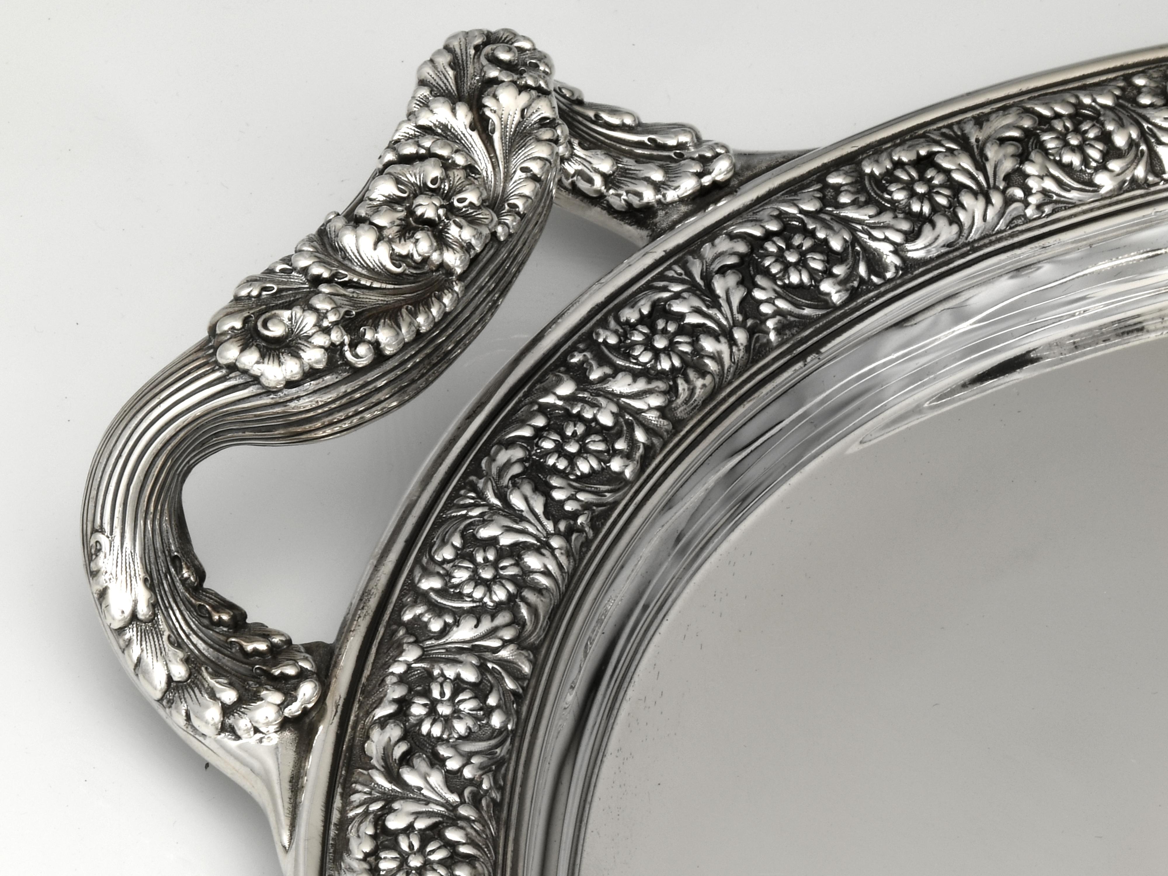 Großes Sterling-Kellnertablett 5362 von Tiffany & Co. im Zustand „Gut“ im Angebot in MC Leansville, NC