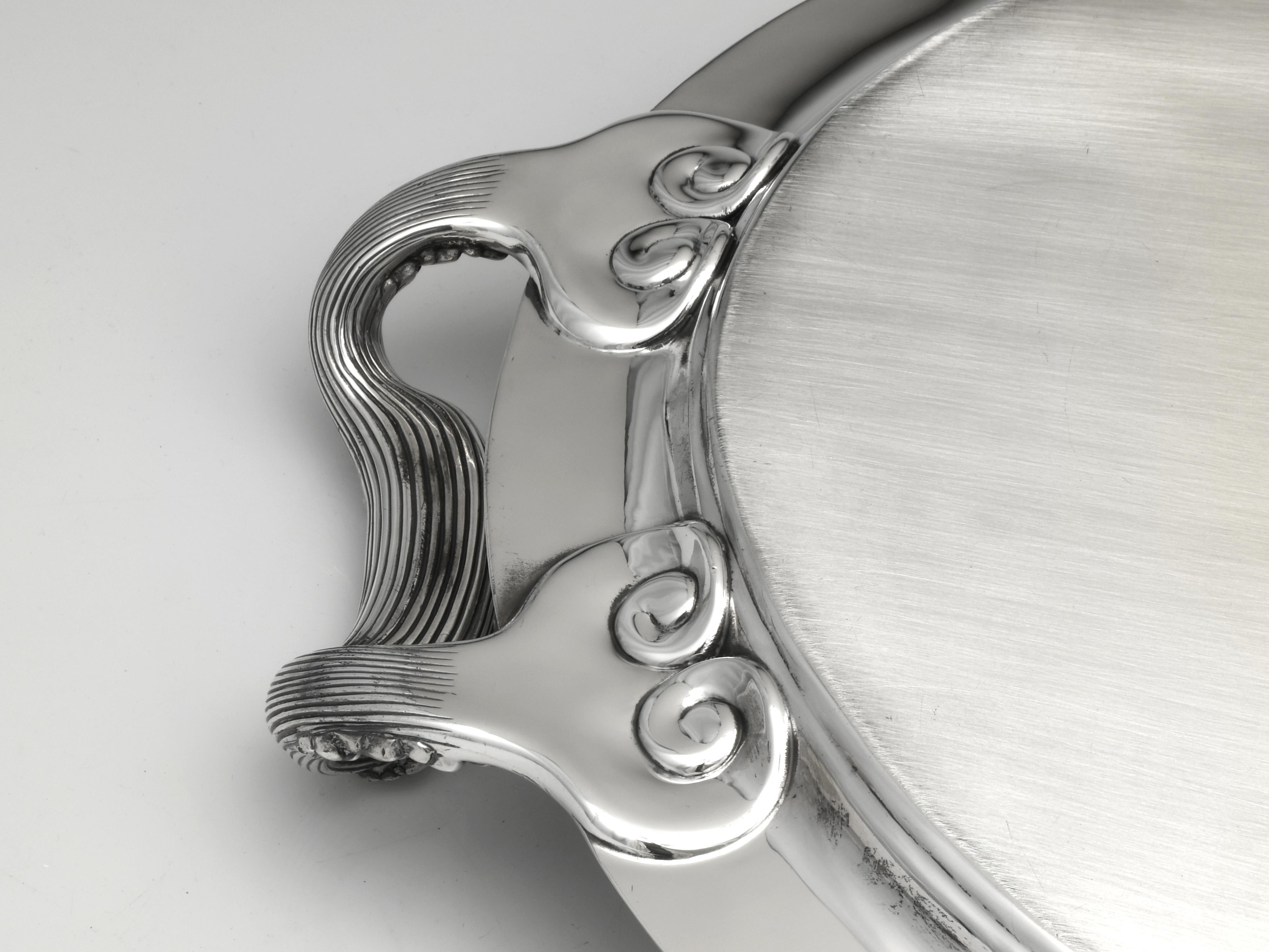 Großes Sterling-Kellnertablett 5362 von Tiffany & Co. (Sterlingsilber) im Angebot