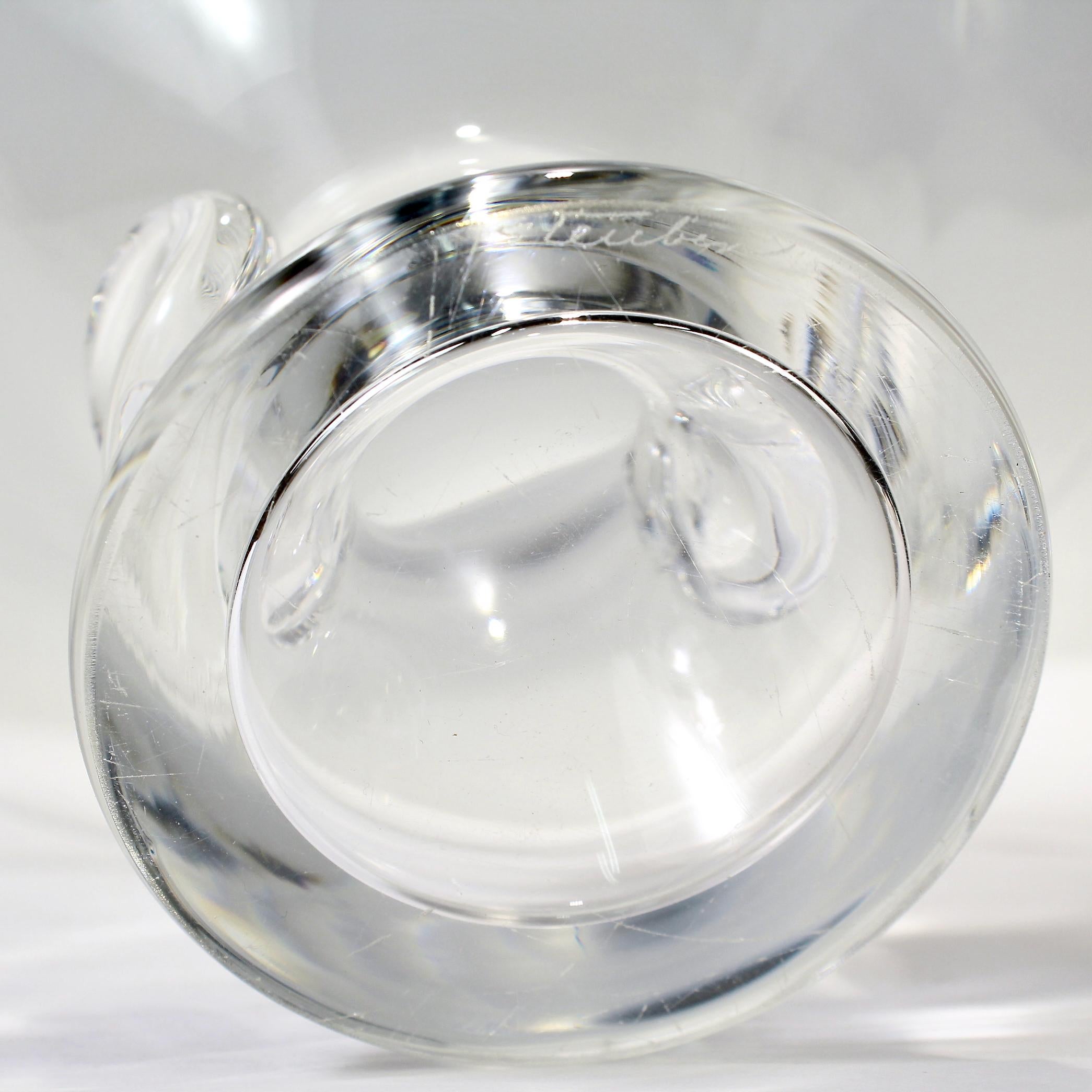 Verre d'art Grand vase en verre d'art Steuben en forme de trompette modèle n° 7985 en vente
