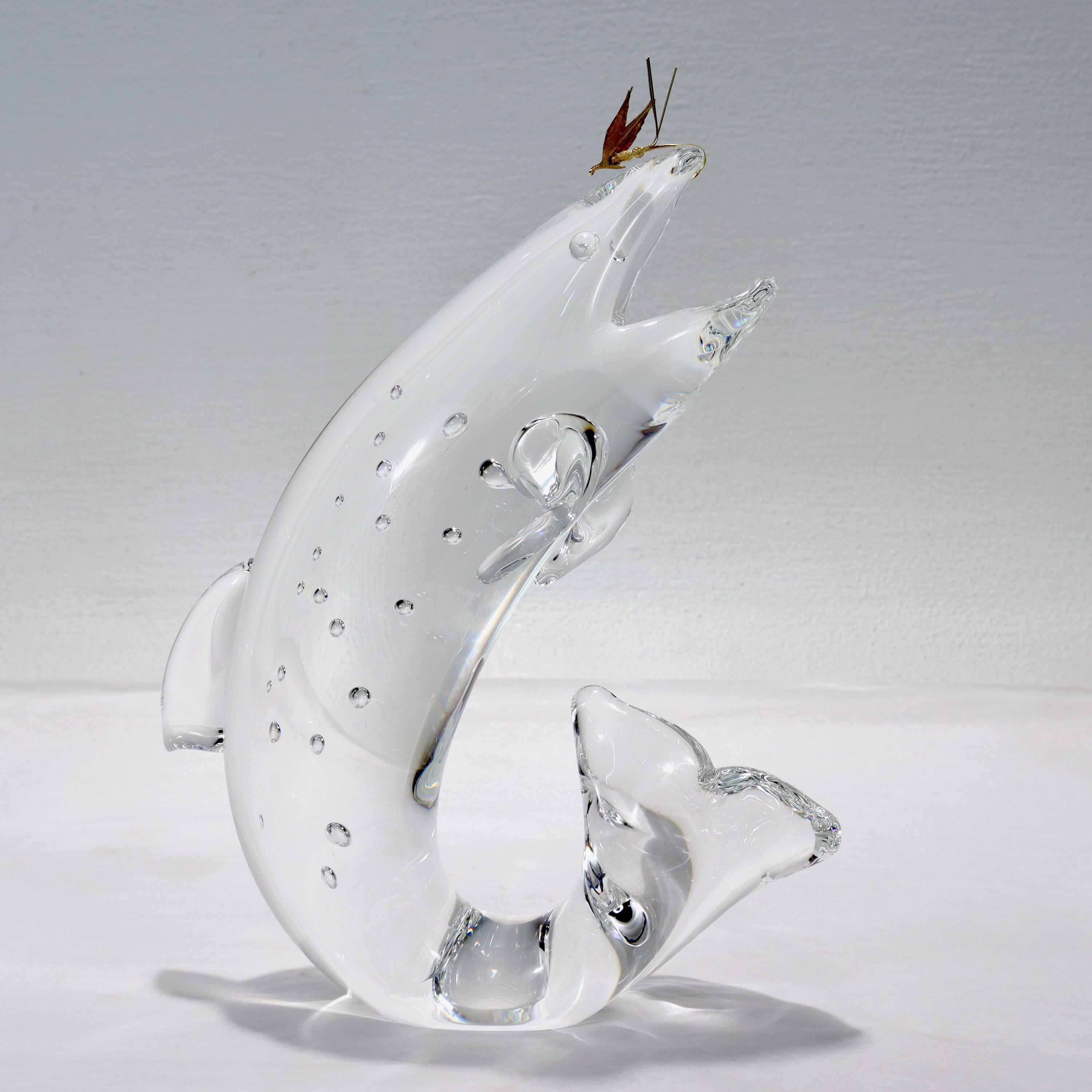 American Large Steuben Art Glass Figurine of a Trout & 18k Gold Fly by James Houston For Sale