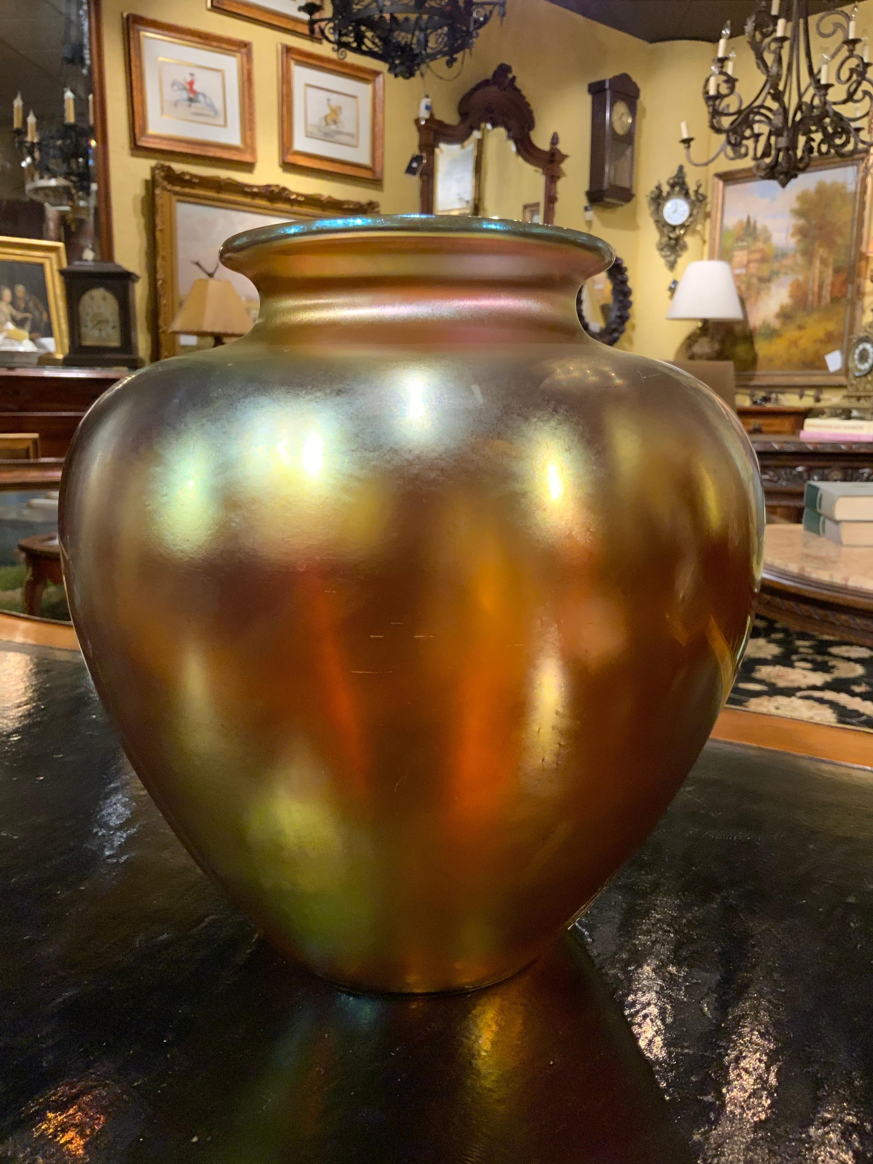 Large Steuben Art Glass Vase Signed F. Carder, Gold Aurene 1