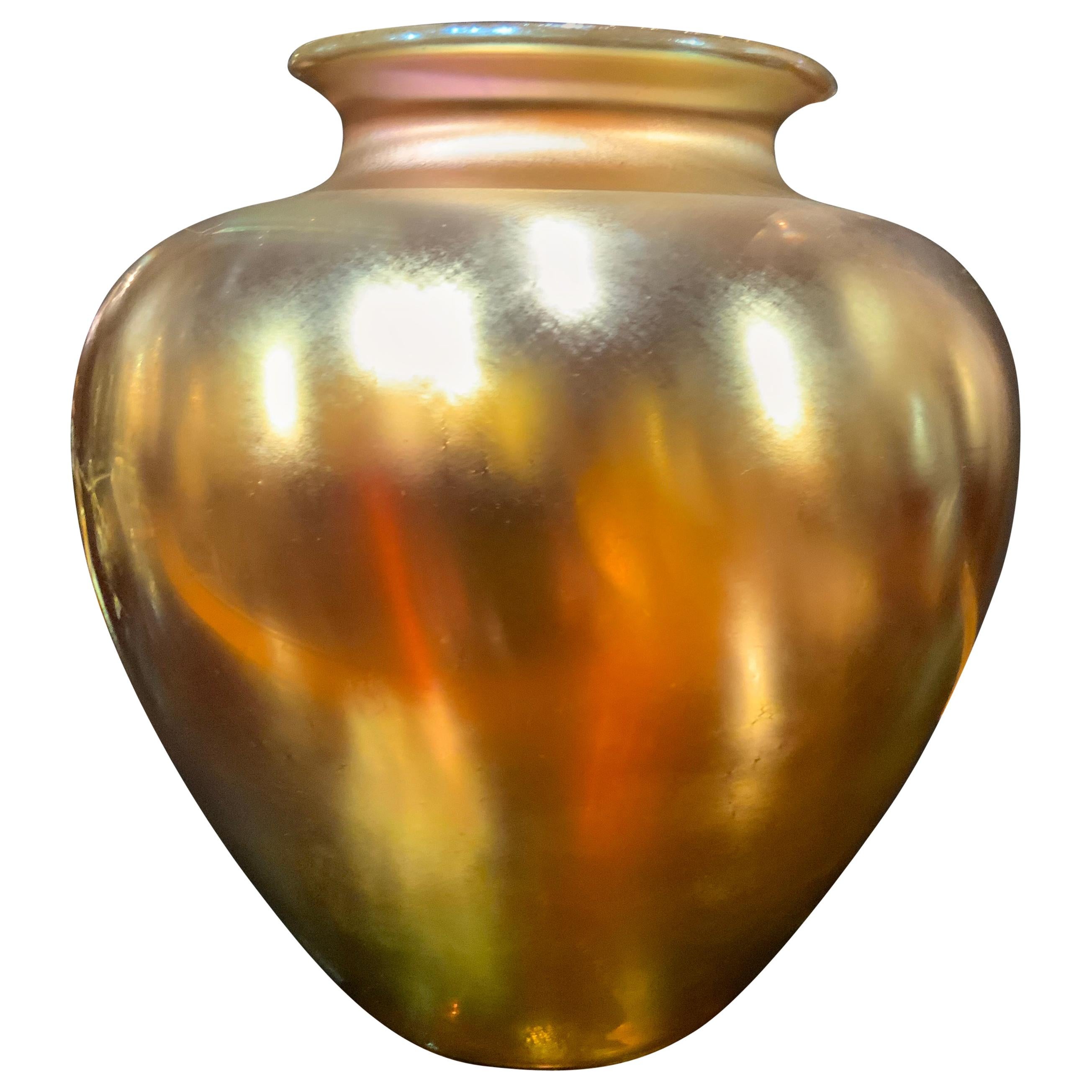 Large Steuben Art Glass Vase Signed F. Carder, Gold Aurene