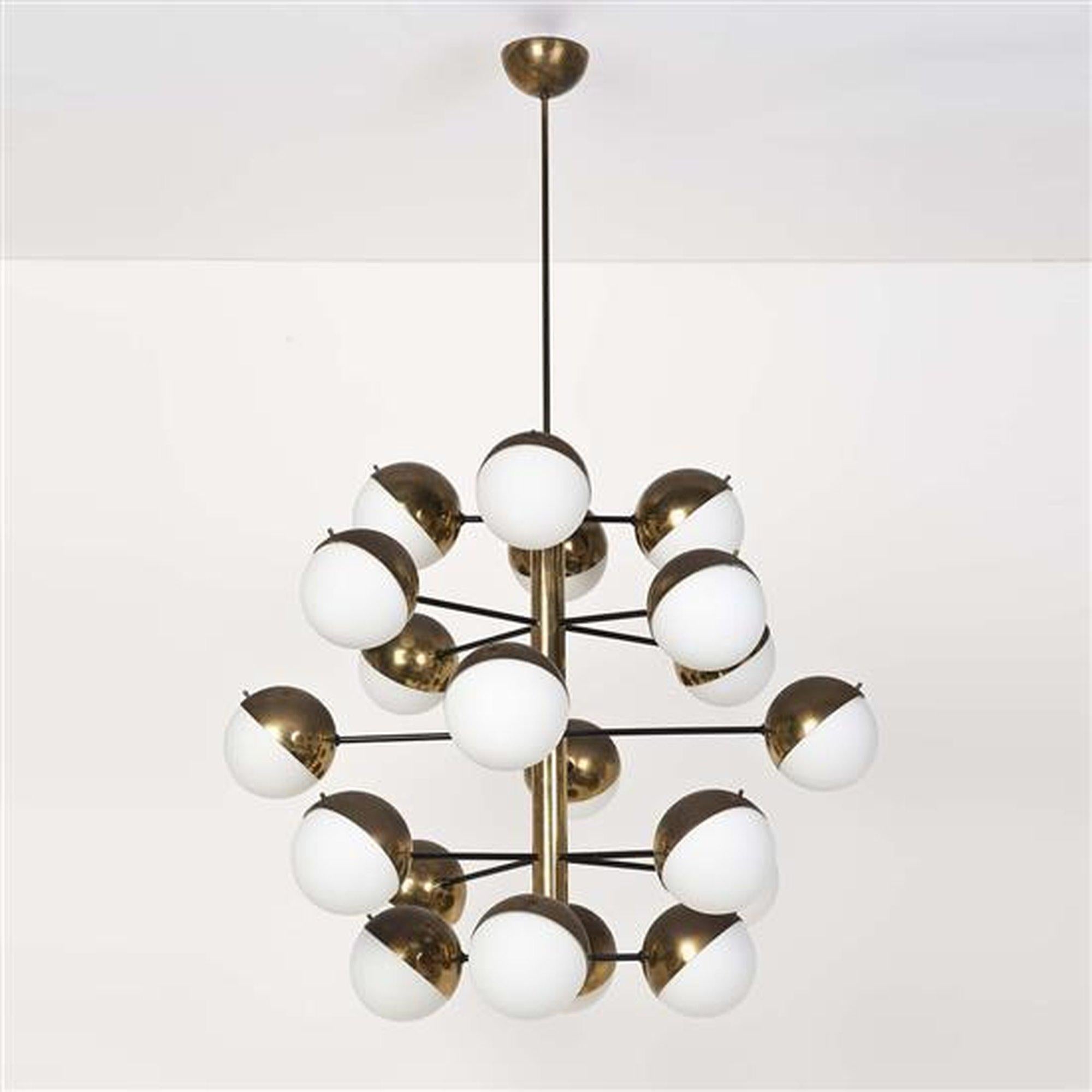 Large Stilnovo Chandelier Model 1126 In Good Condition For Sale In Red Lion, PA