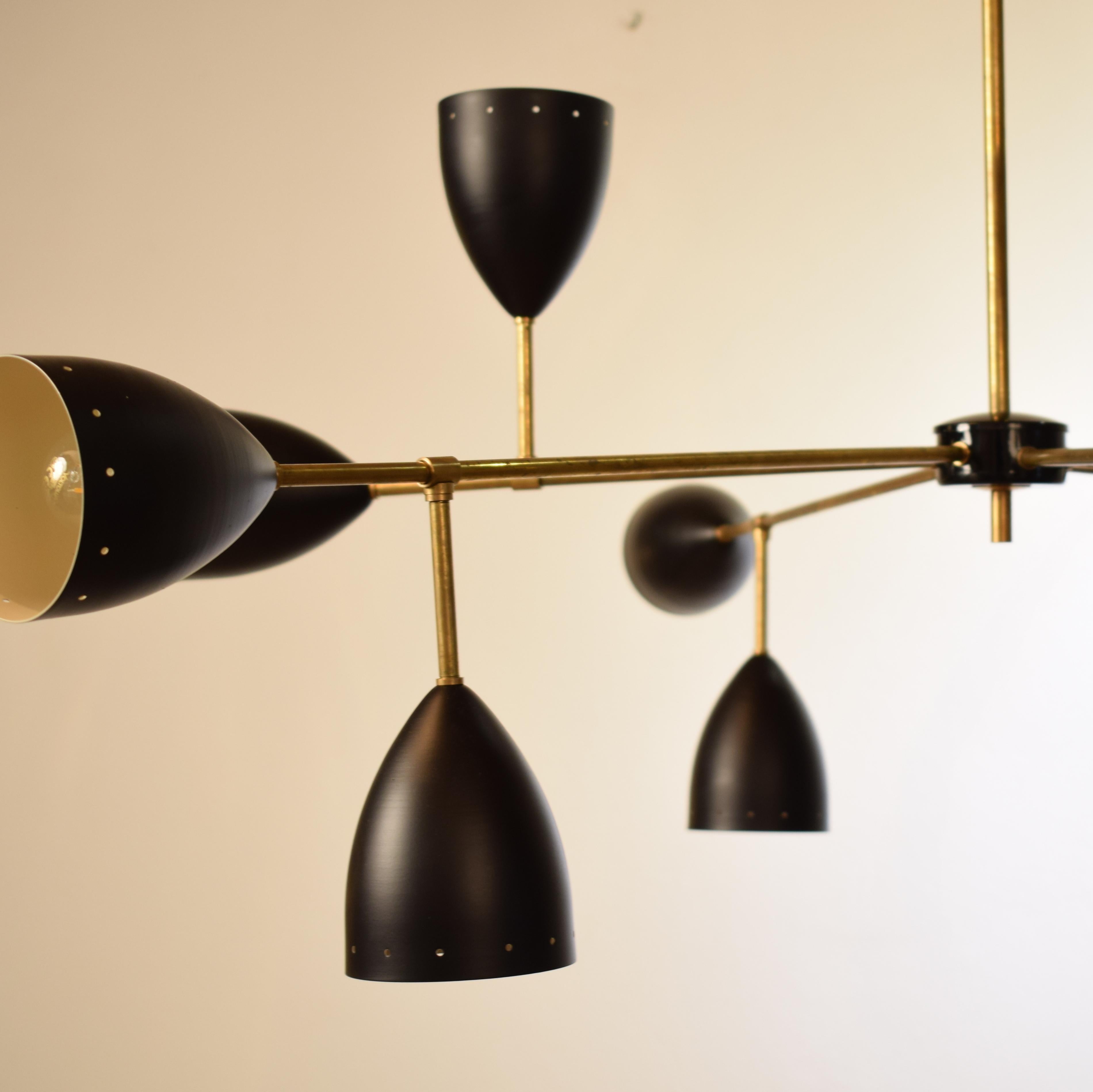 Mid-Century Modern Large Mid-Century Style Stilnovo Chandelier in Brass and Black Lacquered Metal For Sale