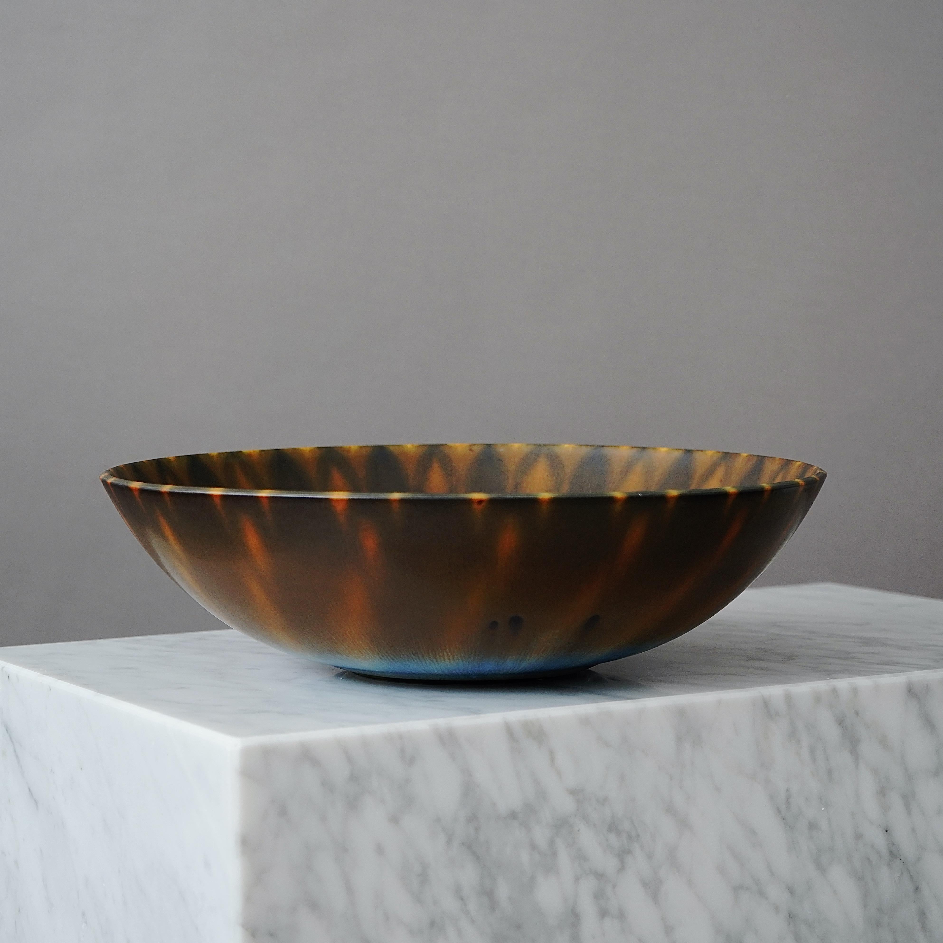 Gran cuenco de gres de Berndt Friberg para Gustavsberg Studio, Suecia, 1962 en venta 1