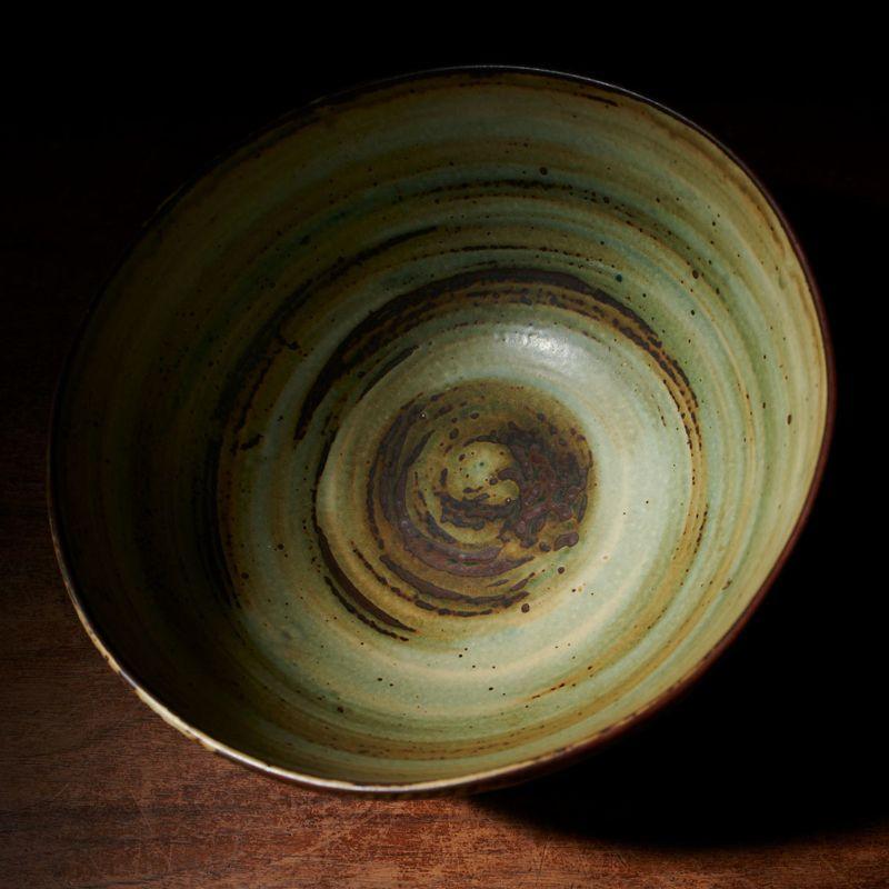 Large stoneware bowl in Ceramic by Axel Salto

Large stoneware bowl from Royal Copenhagen.

Additional information:
Material: Ceramic
Artist: Axel Salto
Size: Diameter: 29 cm.