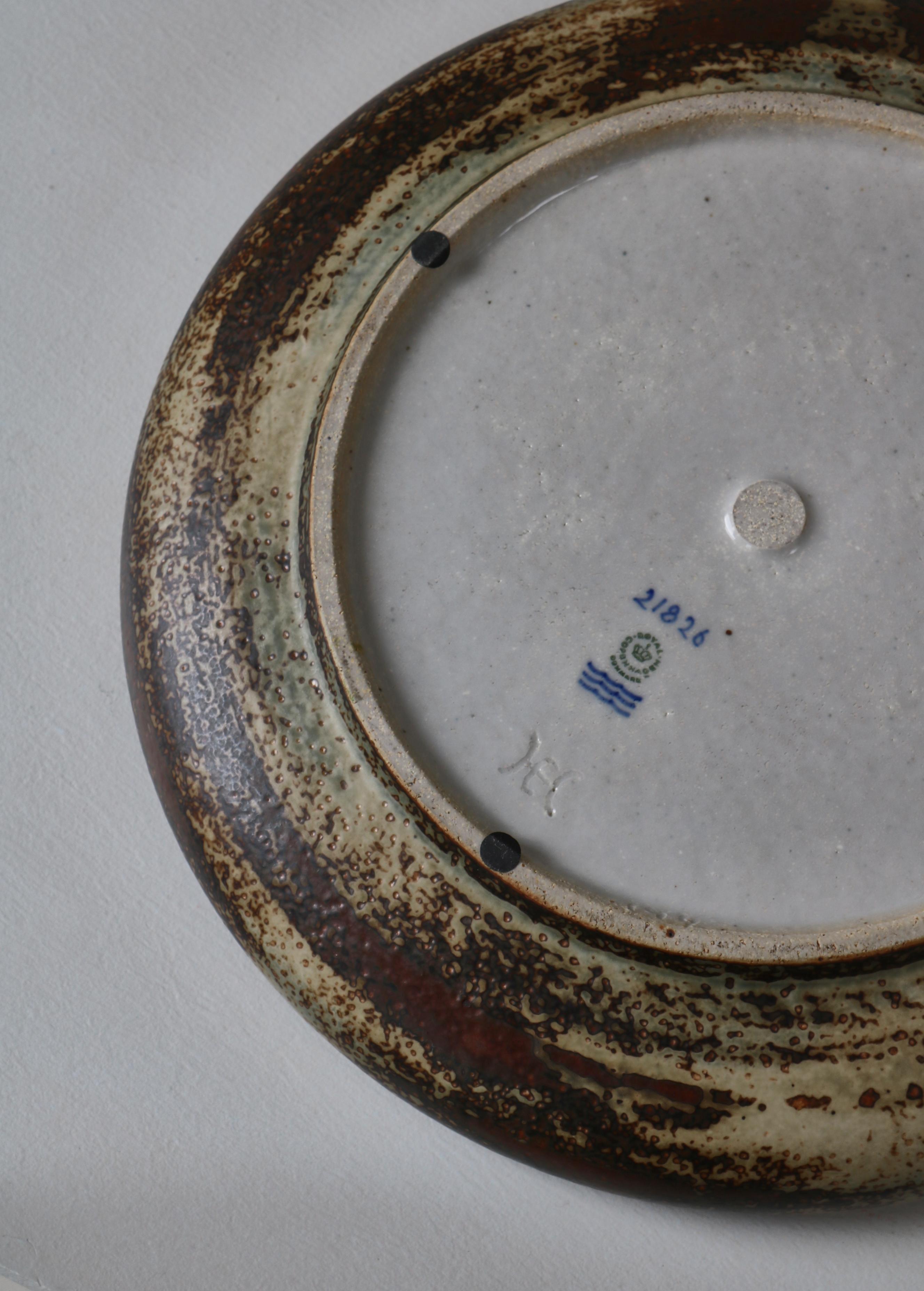 Large Stoneware Bowl in Sung Glazing by Carl Halier, Royal Copenhagen, 1960s For Sale 4