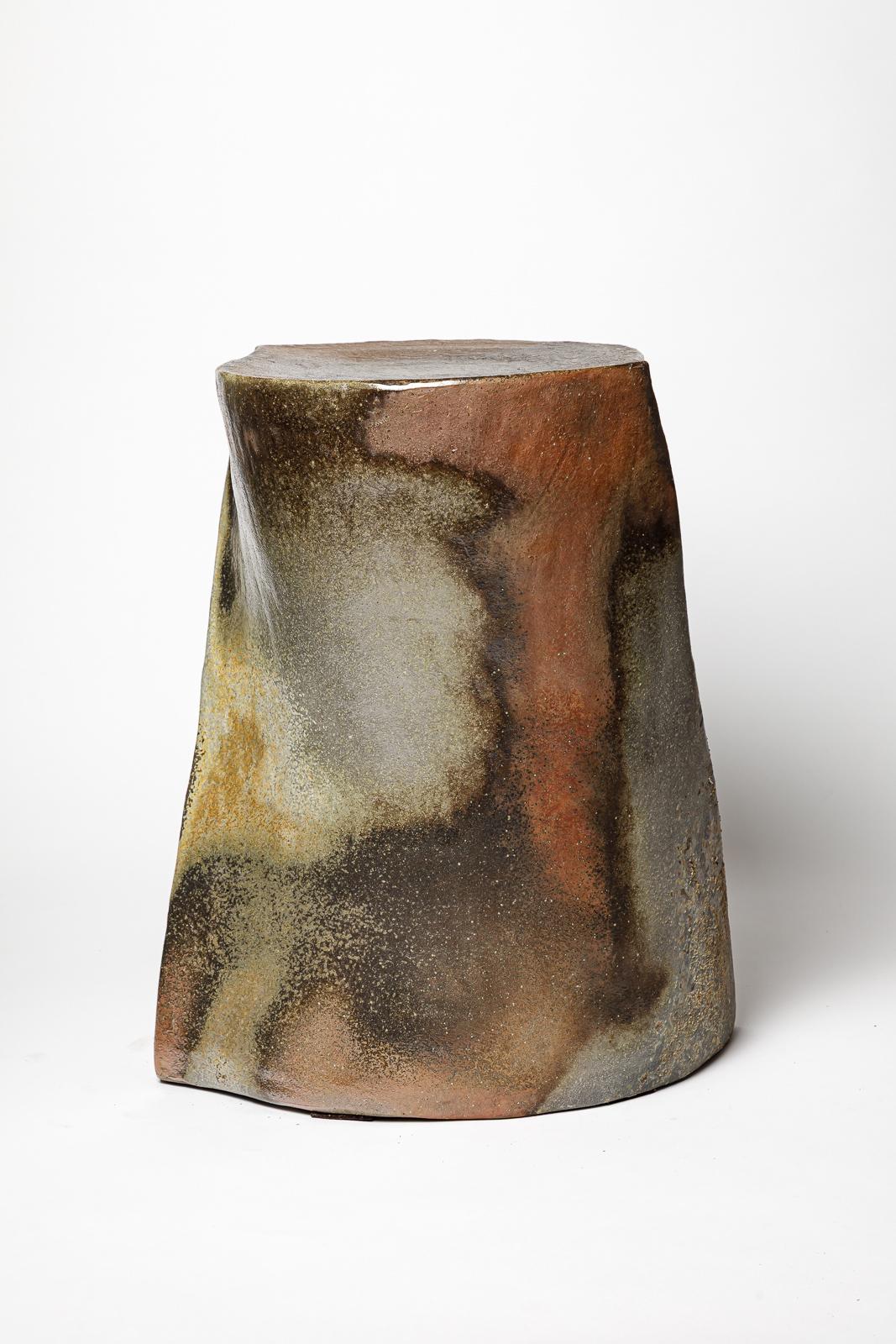 Ceramica Grande sgabello o tavolino in ceramica marrone e grigio di I. A. B. fatto a mano in vendita