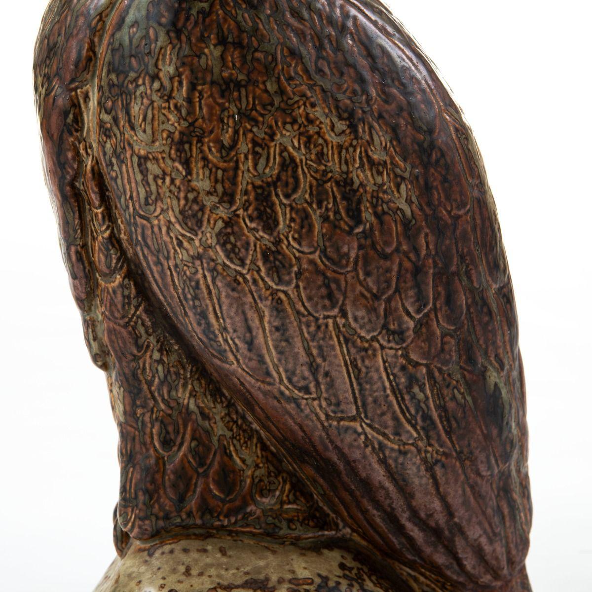 Smaltato Grande scultura di aquila in gres di Karl Larsen per Royal Copenhagen, 1947 in vendita