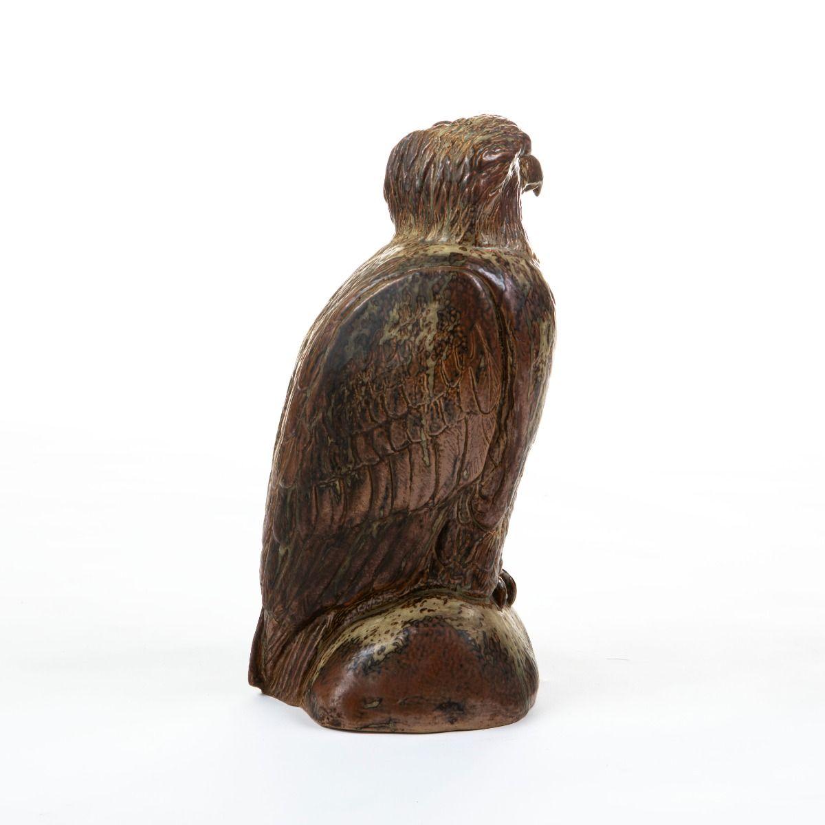 Grande scultura di aquila in gres di Karl Larsen per Royal Copenhagen, 1947 in vendita 1