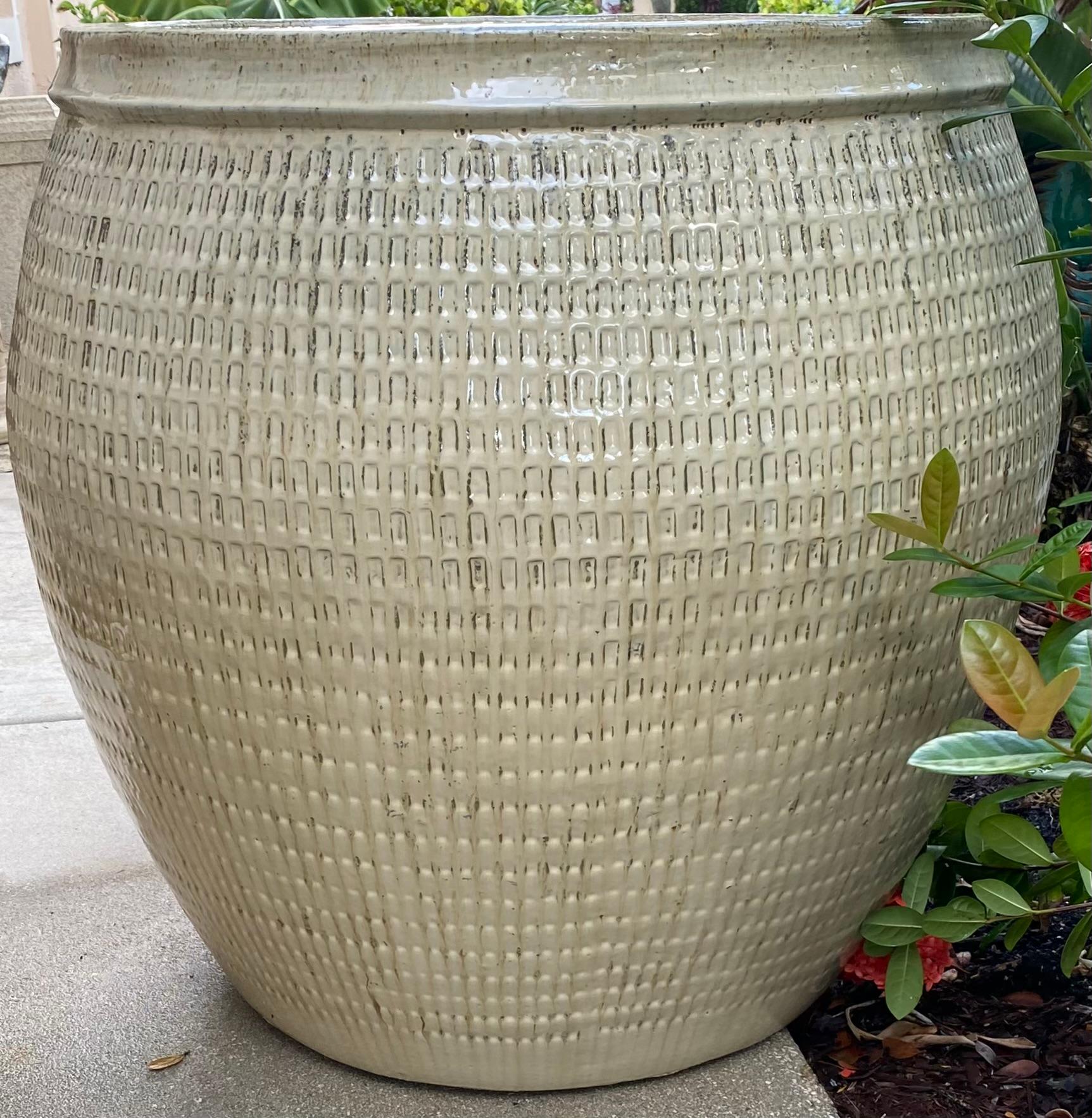 Grande jardinière / base de table en grès Bon état - En vente à Delray Beach, FL