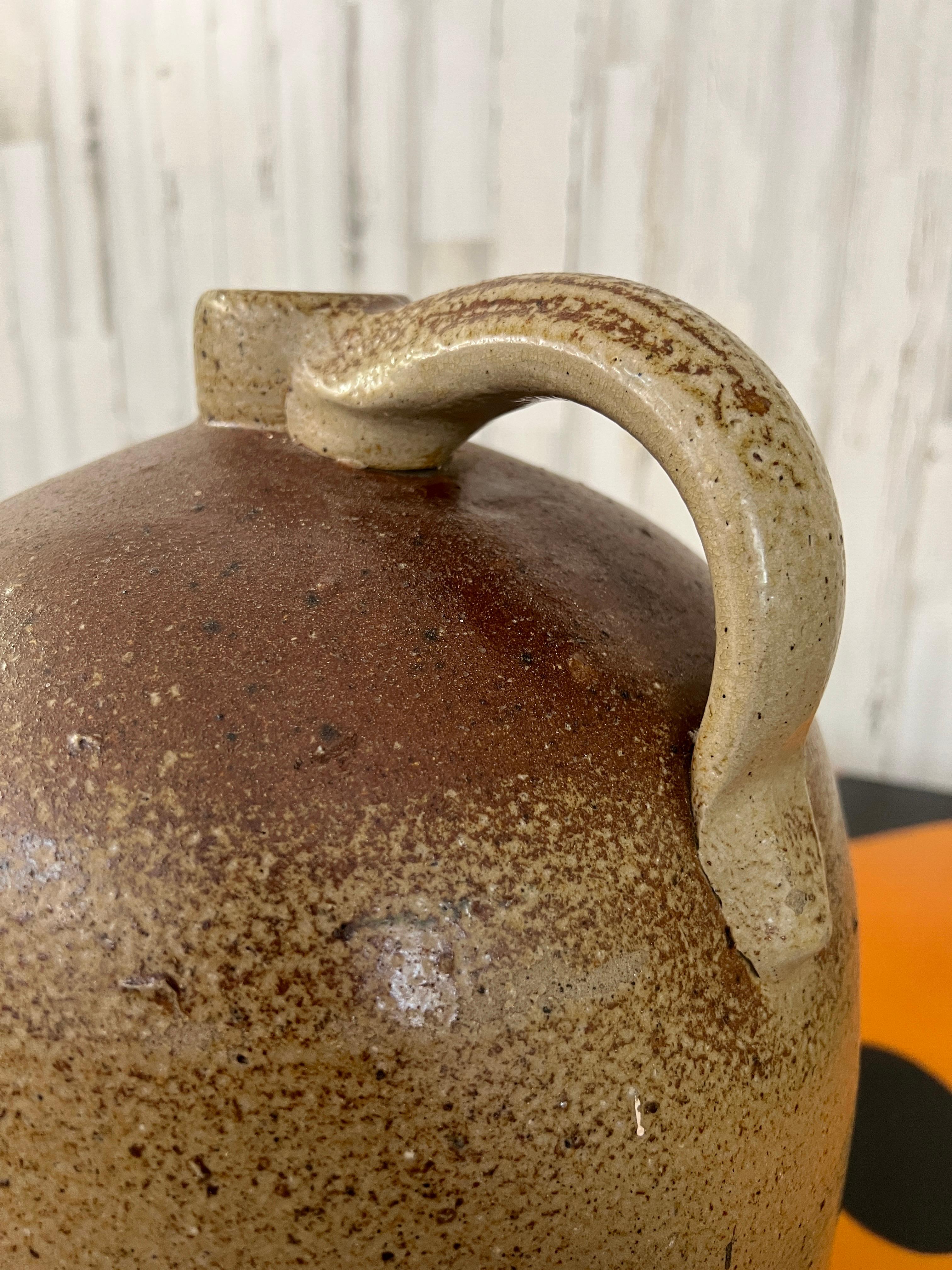 Large Stoneware Jug In Good Condition For Sale In Denton, TX