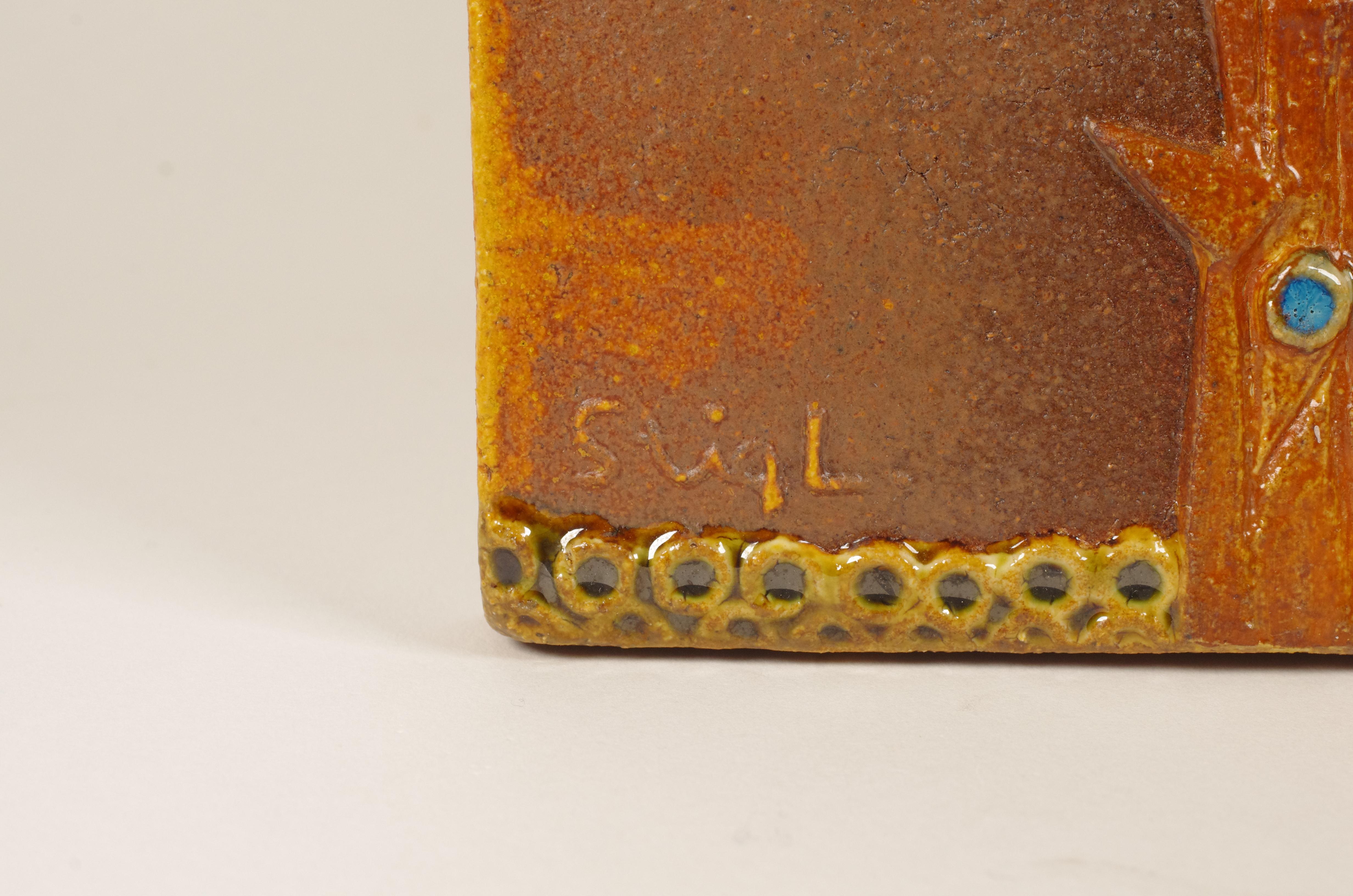 Grand carreau en relief en grès par Stig Lindberg pour Gustavsberg, Suède, années 1960 en vente 1