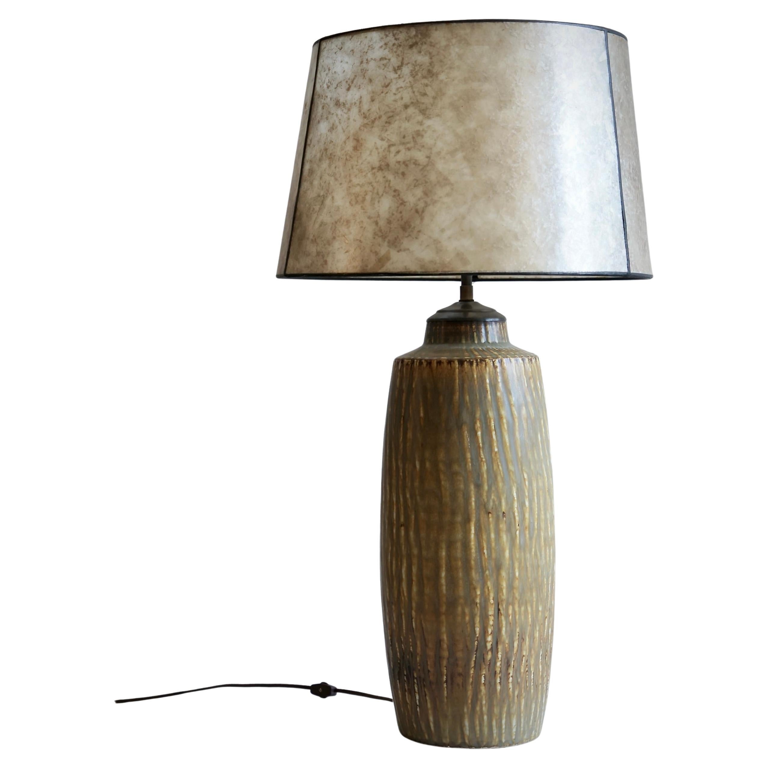 Grand grès  lampe de table  par Gunnar Nylund pour Rostrand en vente