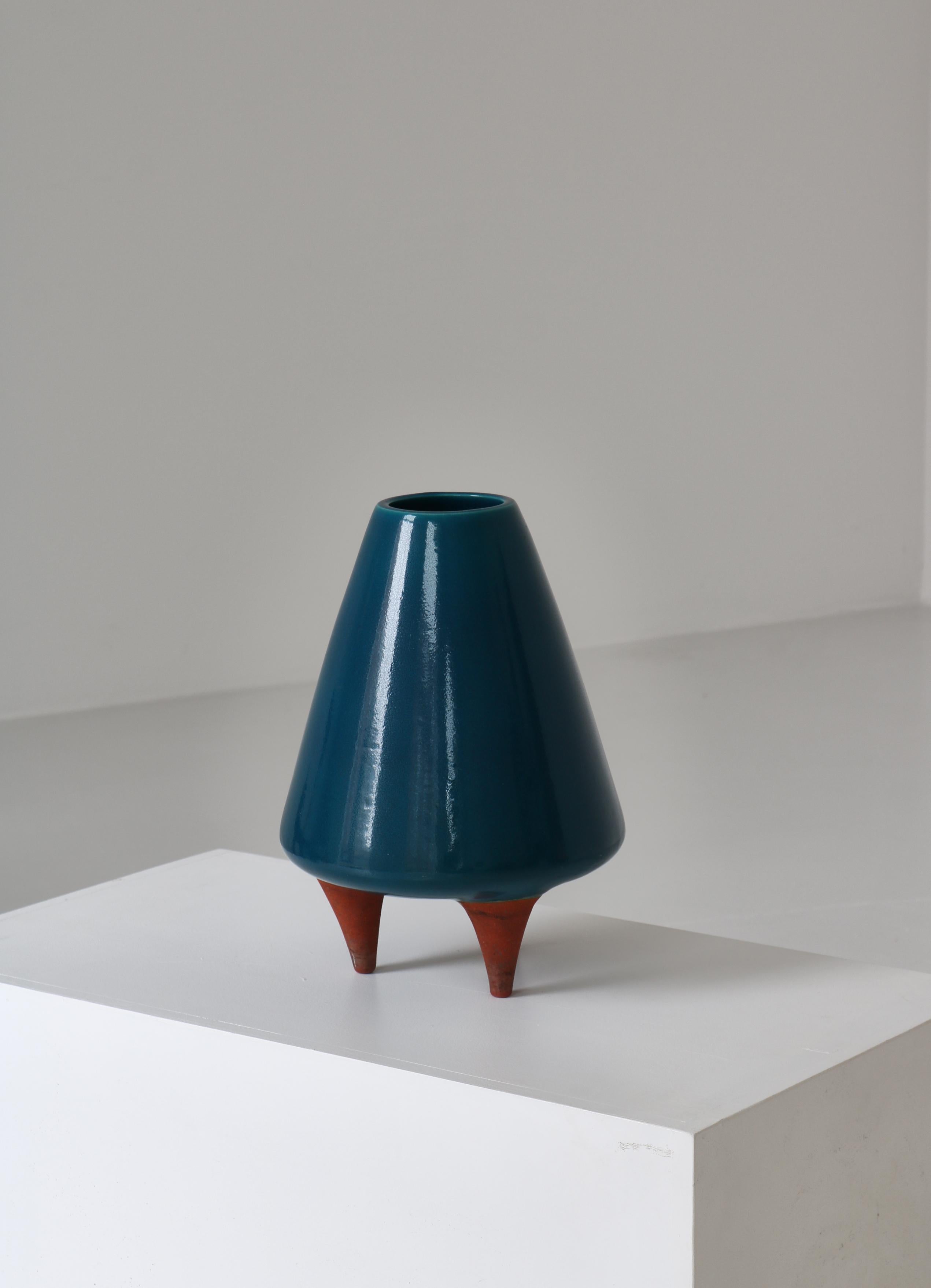 Large Stoneware Tripod Vase by Johannes Hedegaard at Royal Copenhagen, 1959 2