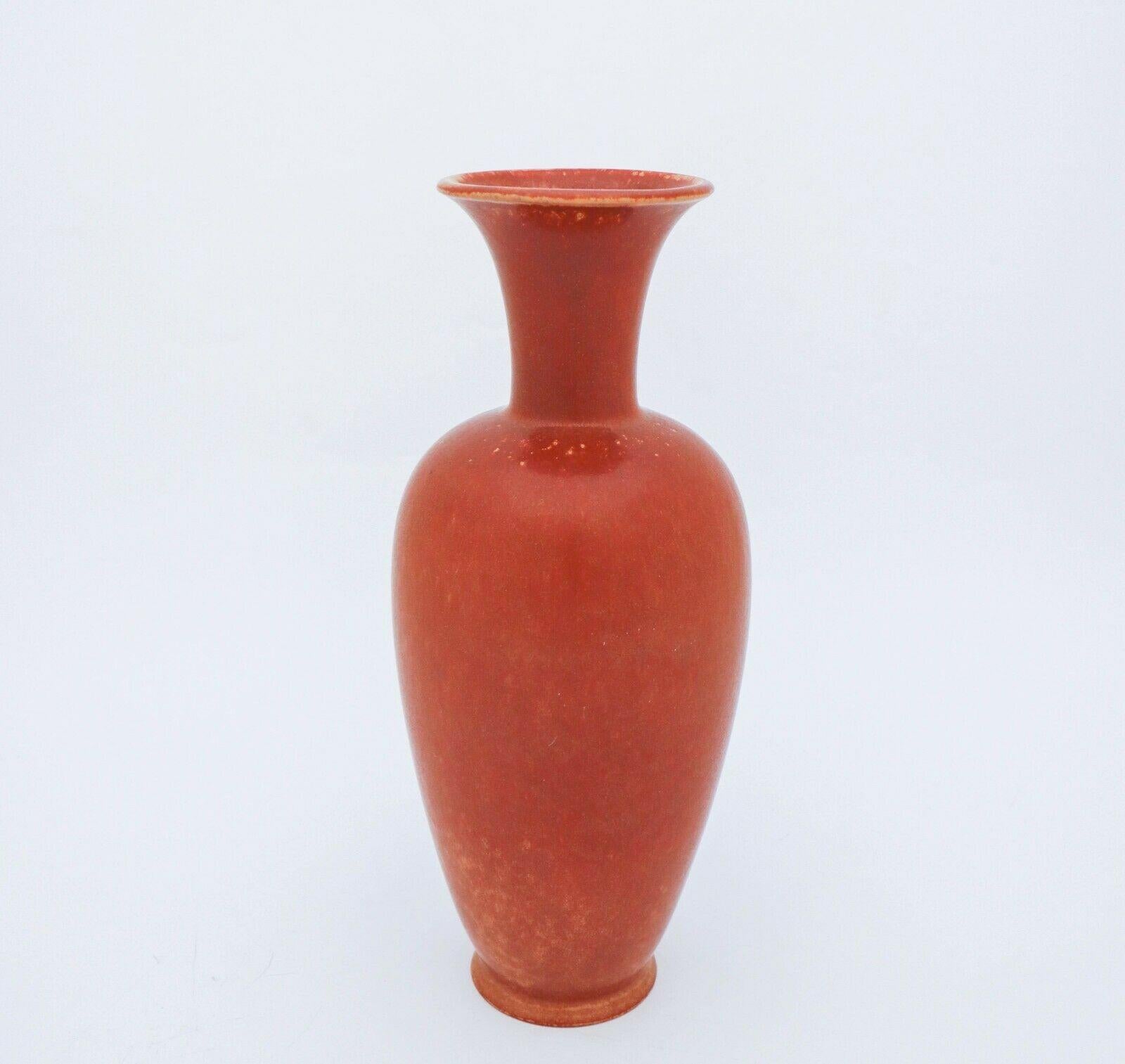 Large Stoneware Vase, Brown, Gunnar Nylund, Rörstrand, Scandinavian Modern In Good Condition For Sale In Stockholm, SE