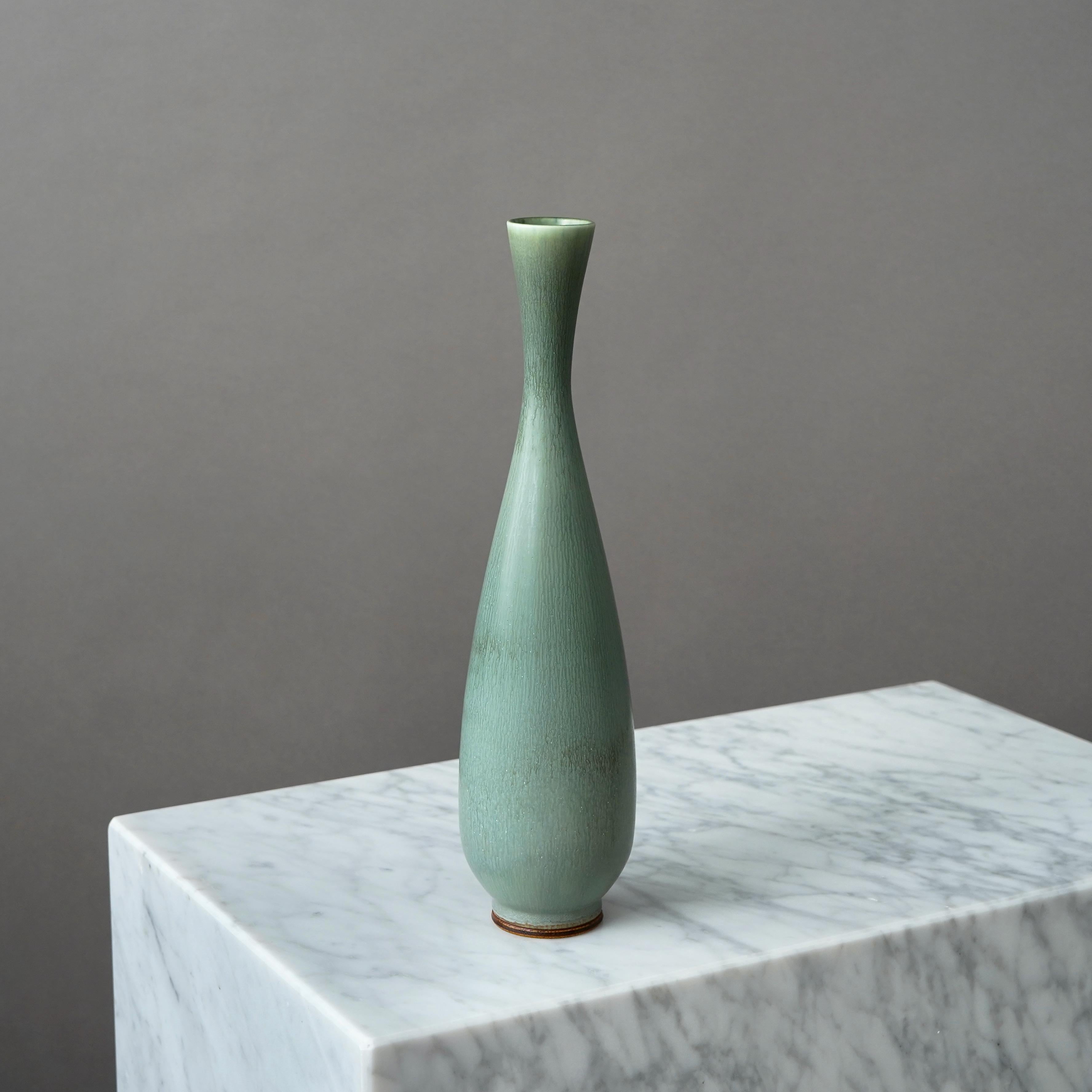 Scandinavo moderno Vaso grande in gres di Berndt Friberg per Gustavsberg Studio, Svezia, 1960 in vendita