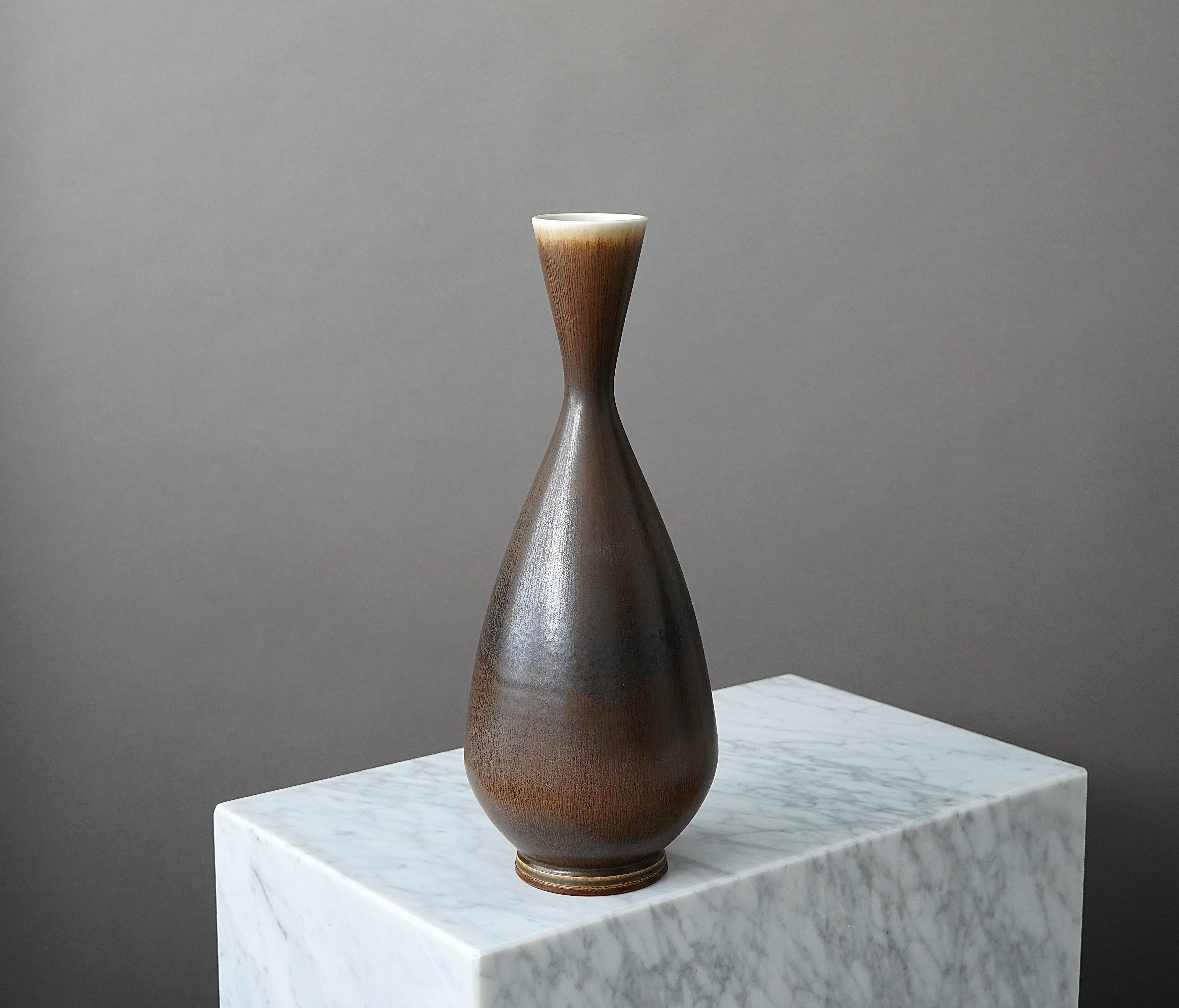 Scandinavian Modern Large Stoneware Vase by Berndt Friberg for Gustavsberg Studio, Sweden, 1963 For Sale