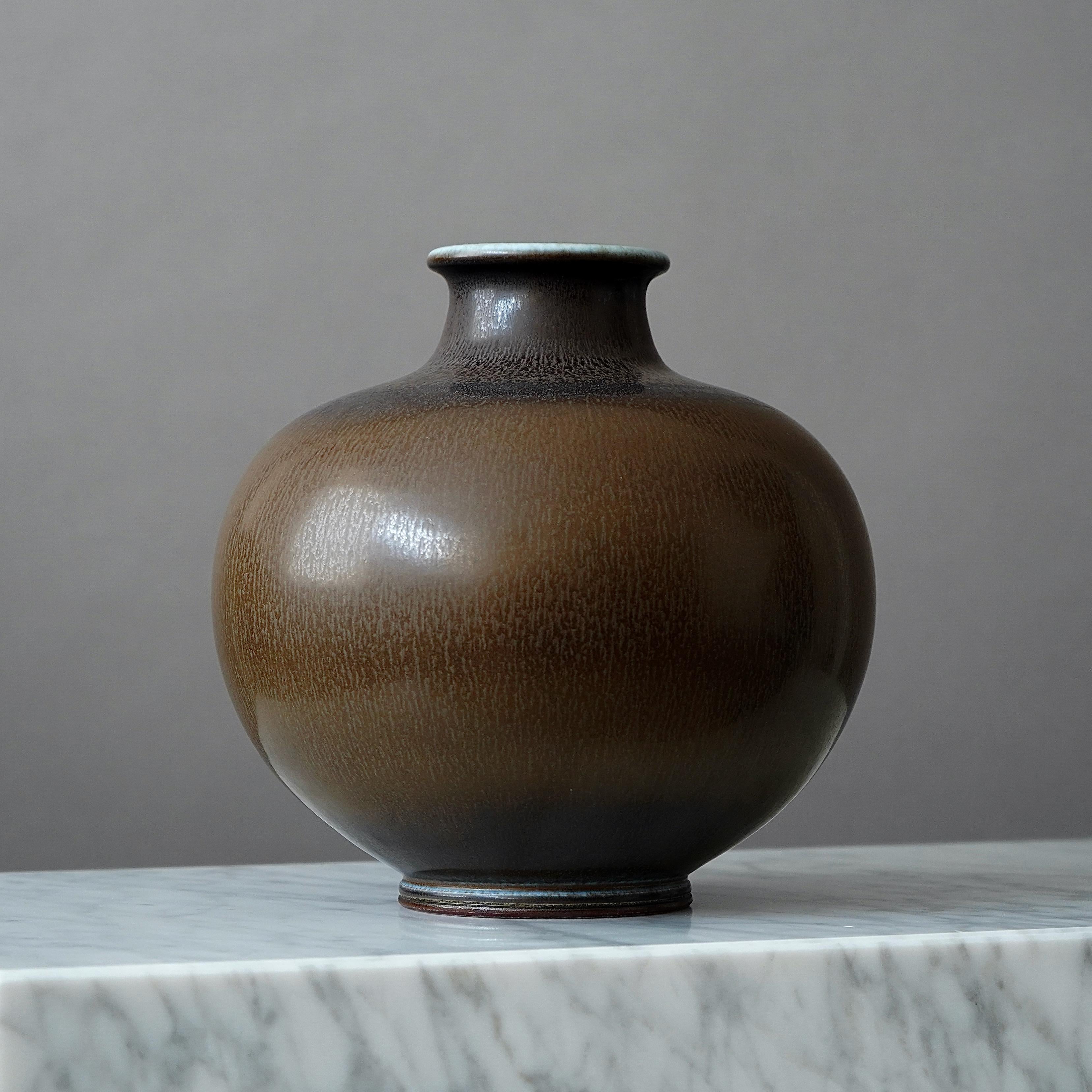 Scandinavian Modern Large Stoneware Vase by Berndt Friberg for Gustavsberg Studio, Sweden, 1963 For Sale