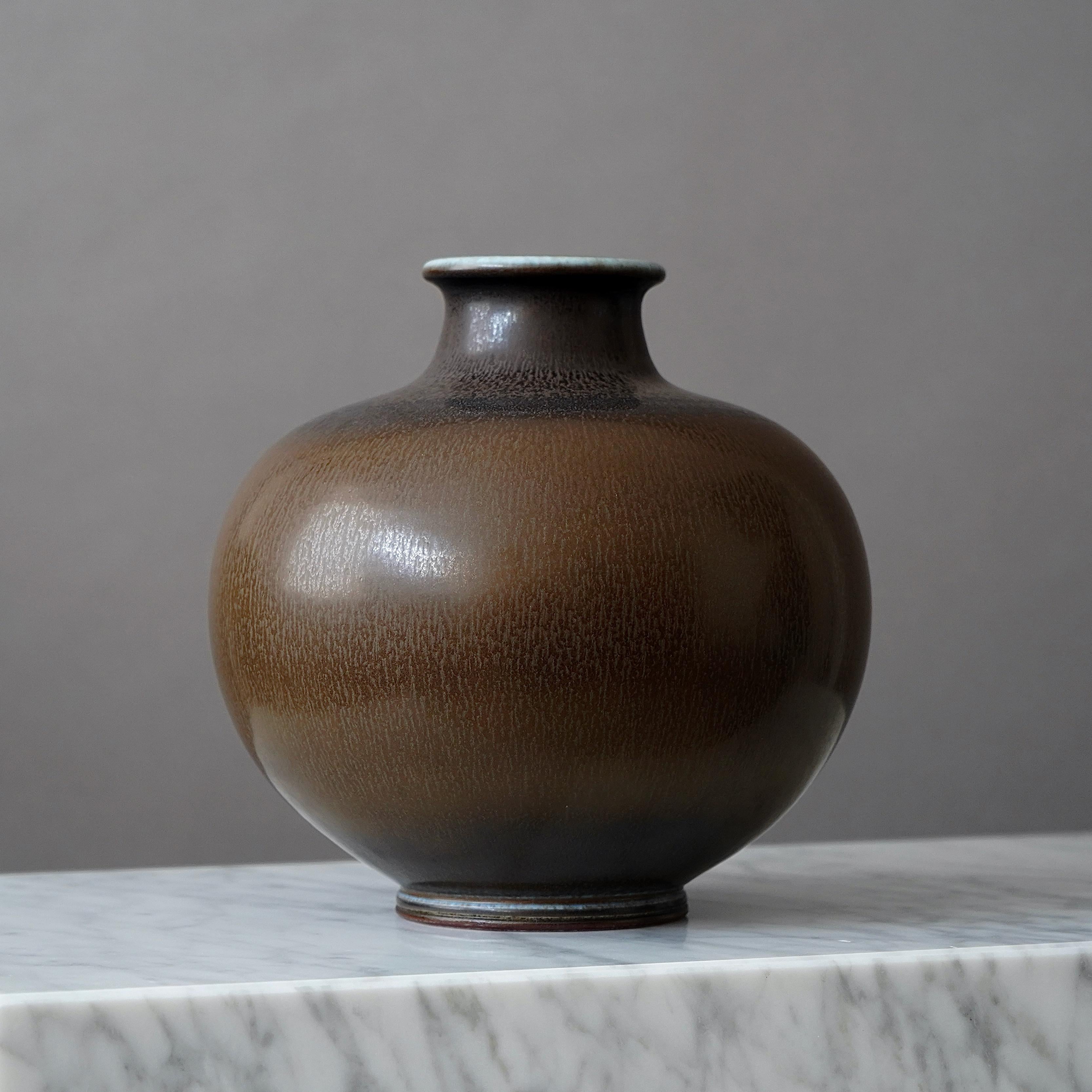 20ième siècle Grand vase en grès de Berndt Friberg pour Gustavsberg Studio, Suède, 1963 en vente