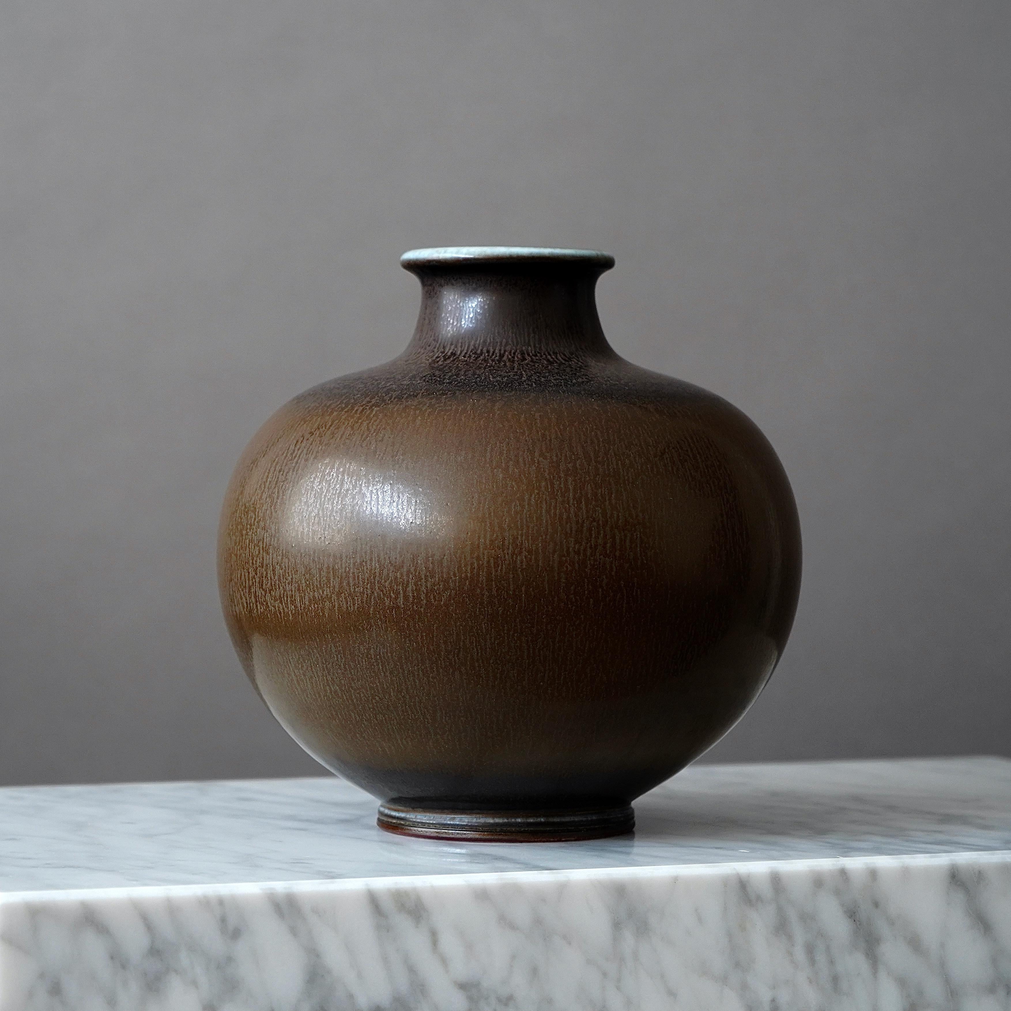 Large Stoneware Vase by Berndt Friberg for Gustavsberg Studio, Sweden, 1963 For Sale 1