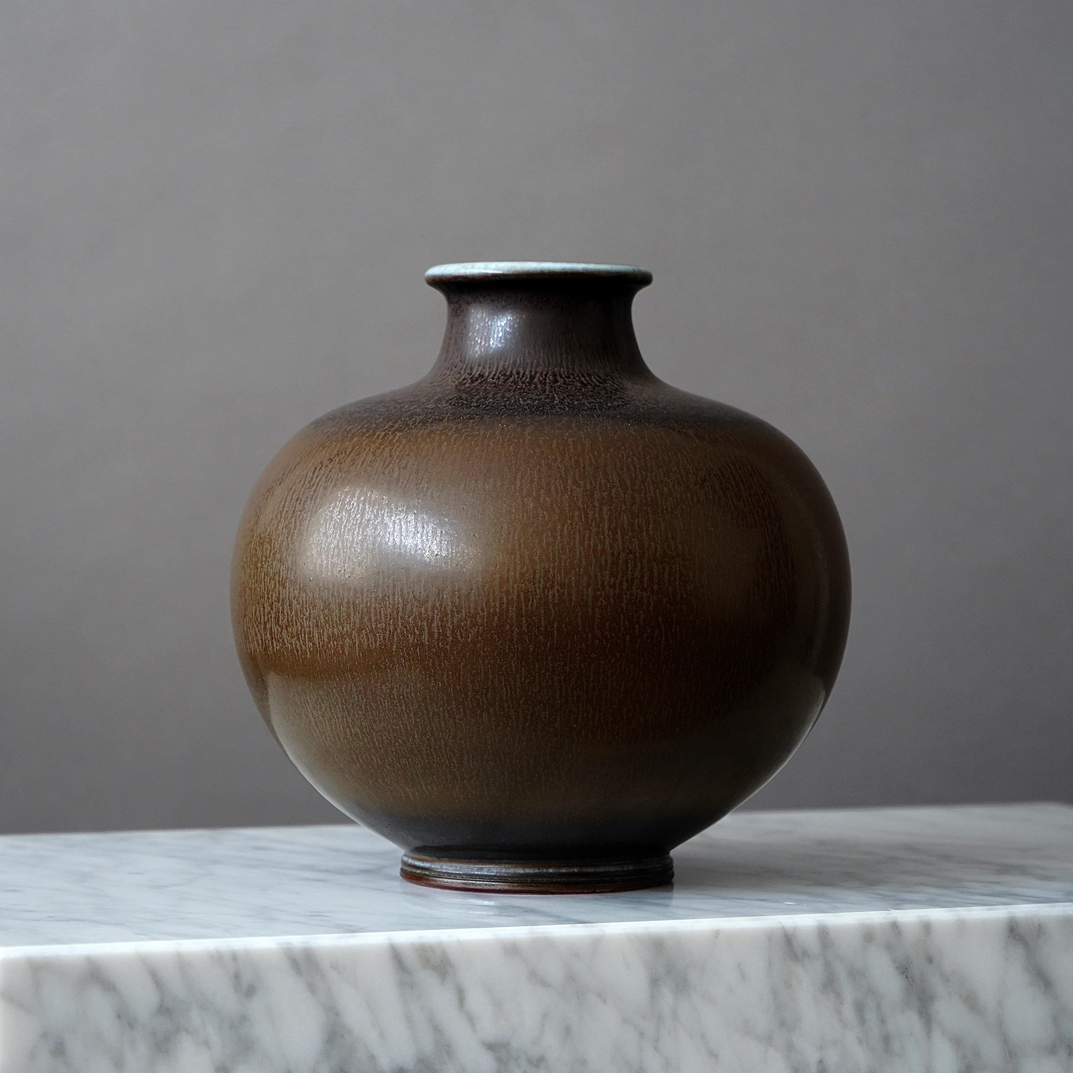 Vaso grande in gres di Berndt Friberg per Gustavsberg Studio, Svezia, 1963 in vendita 1