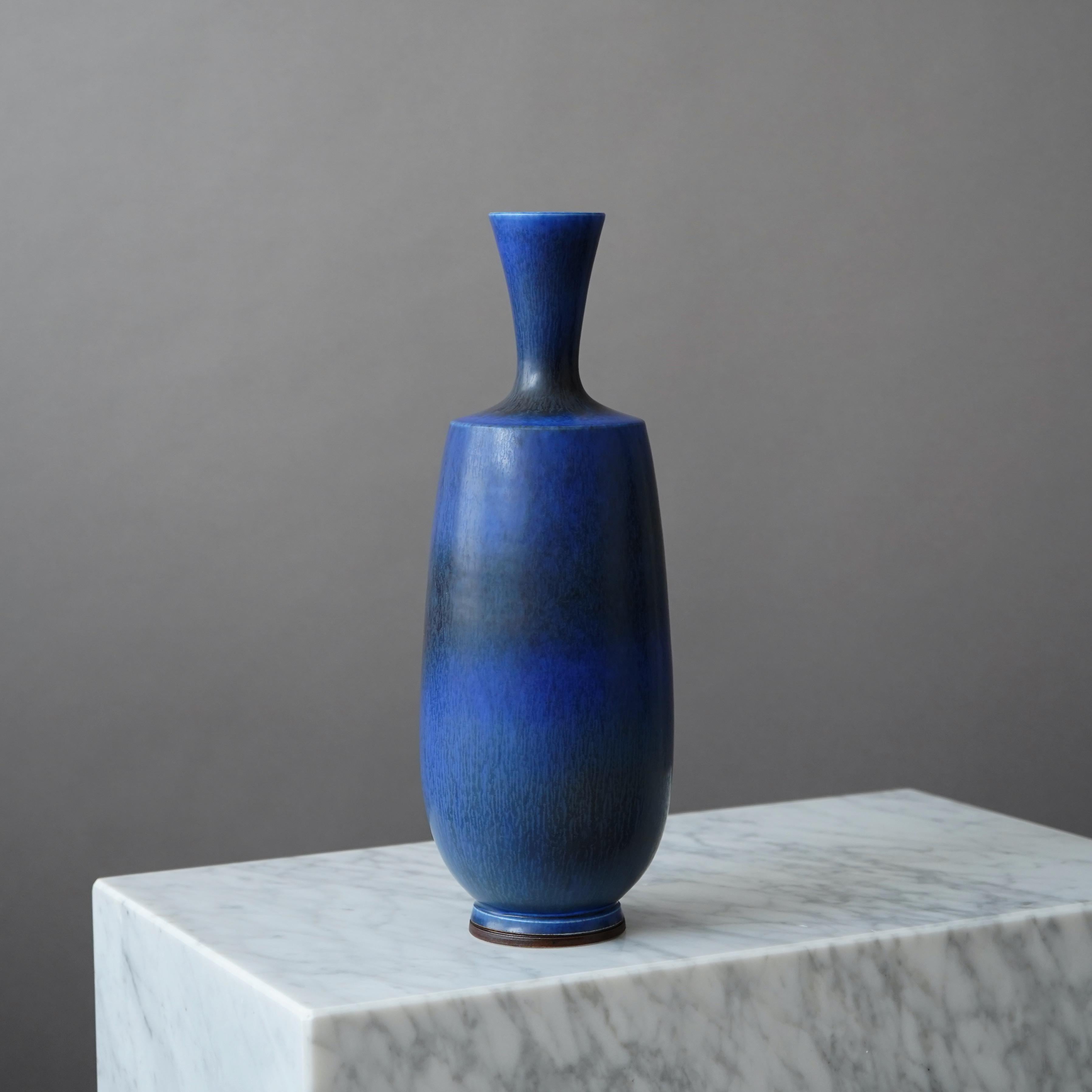 Ceramic Large Stoneware Vase by Berndt Friberg for Gustavsberg Studio, Sweden, 1971 For Sale