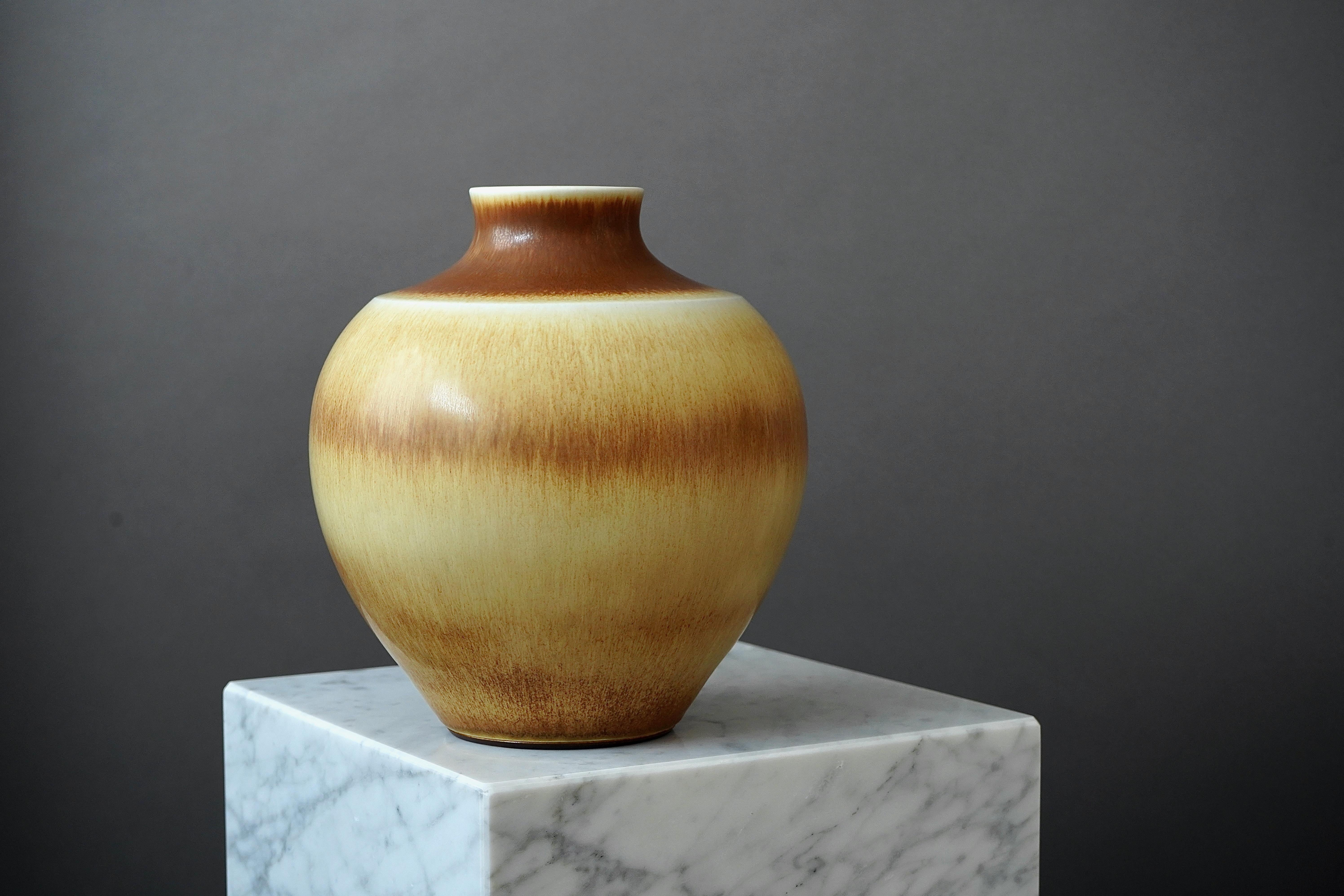 20th Century Large Stoneware Vase by Berndt Friberg for Gustavsberg, Sweden, 1963 For Sale