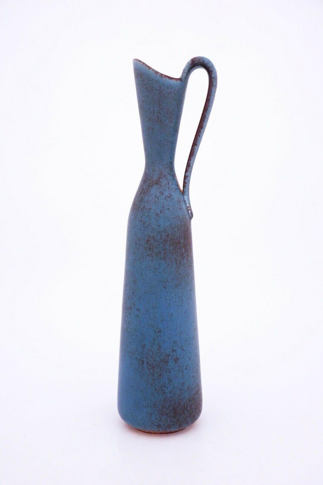 A large vase designed by Gunnar Nylund at Rörstrand. The vase is 36 cm high and in mint condition, it has a beautiful glaze.