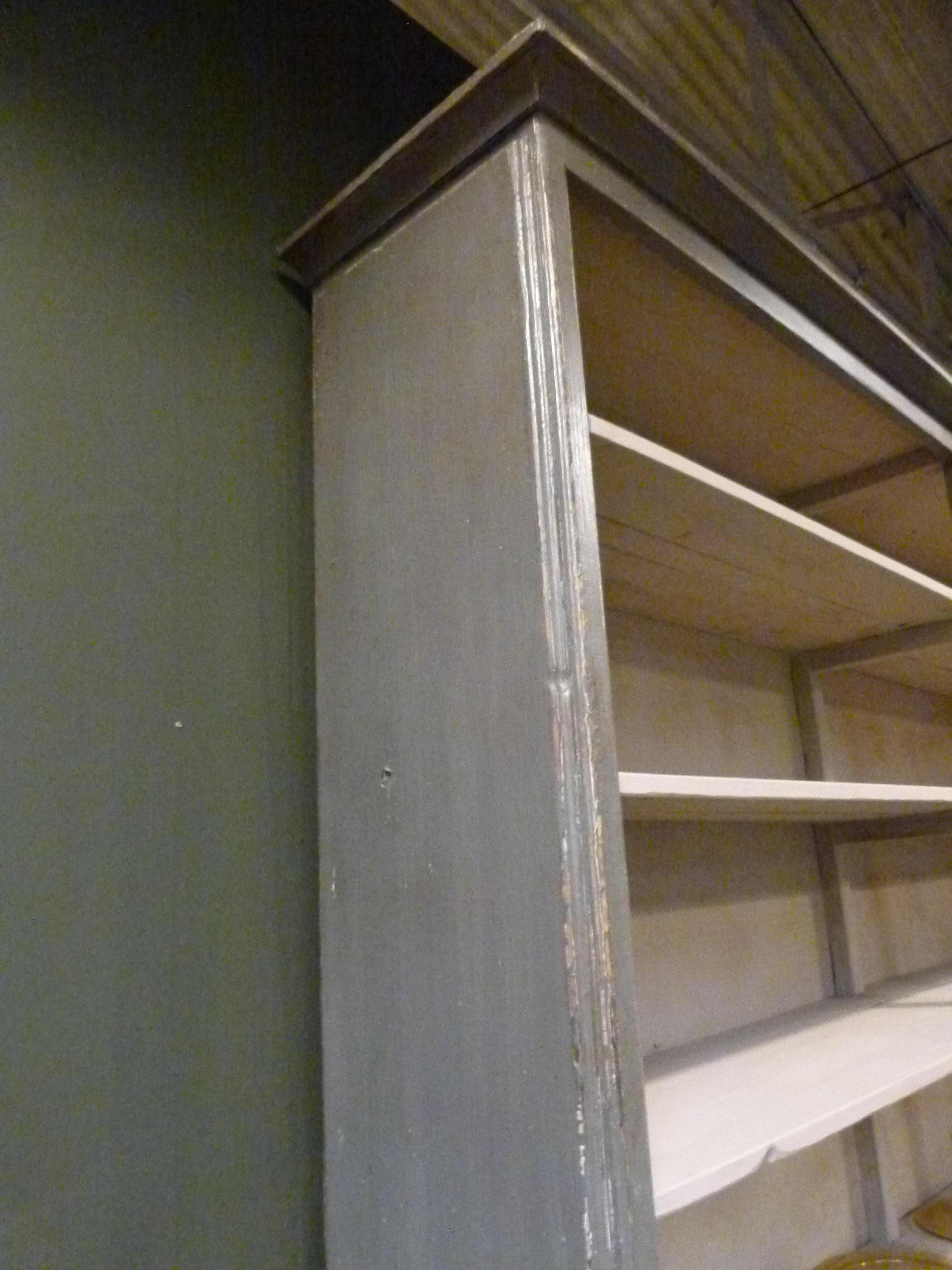 Large Store Shelf in Gray / Natural Wood In Good Condition In Vulpellac, Girona