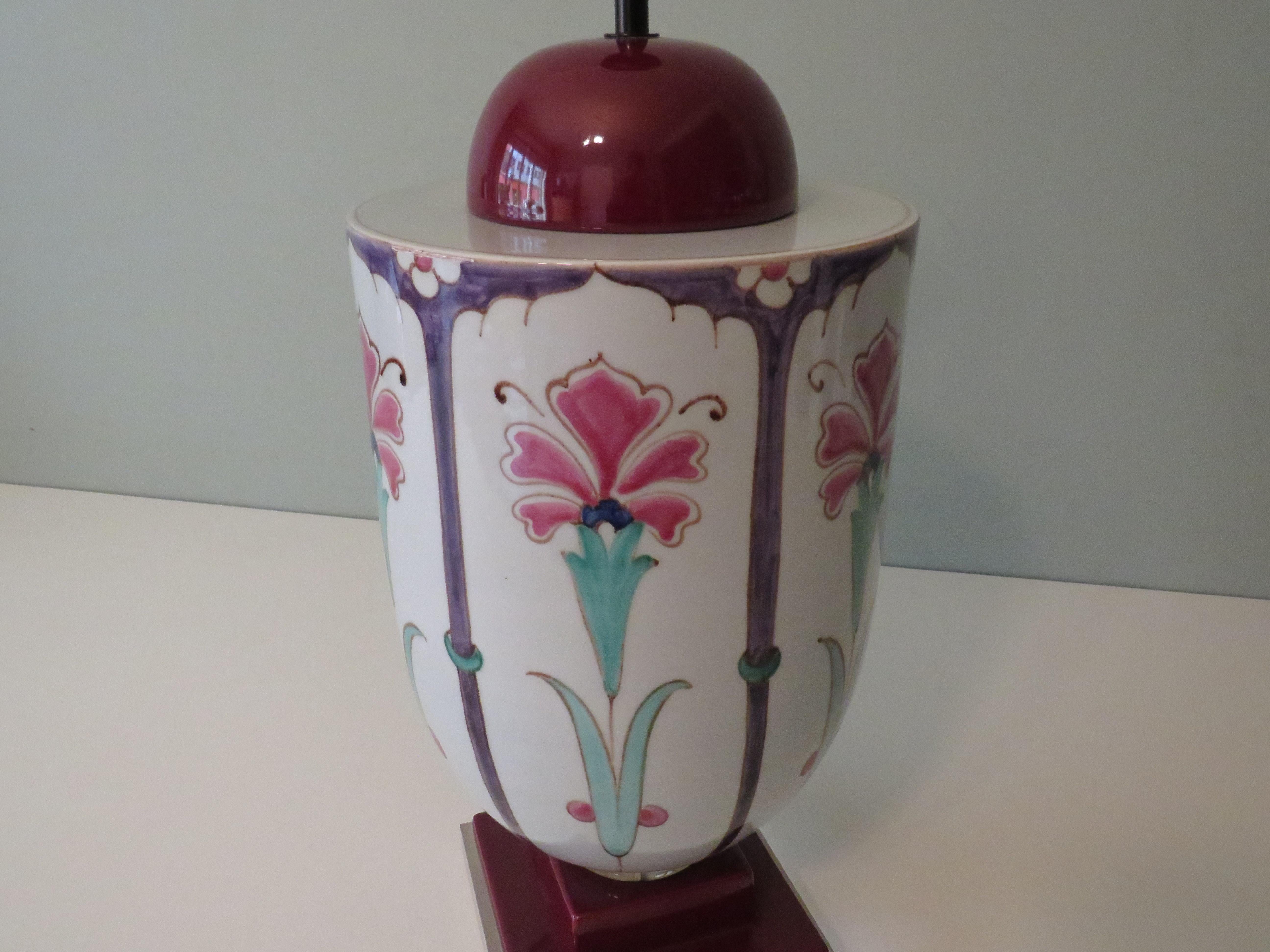 Milieu du XXe siècle Grande base de lampe en céramique avec motif floral d'inspiration Art Nouveau, 1960 en vente