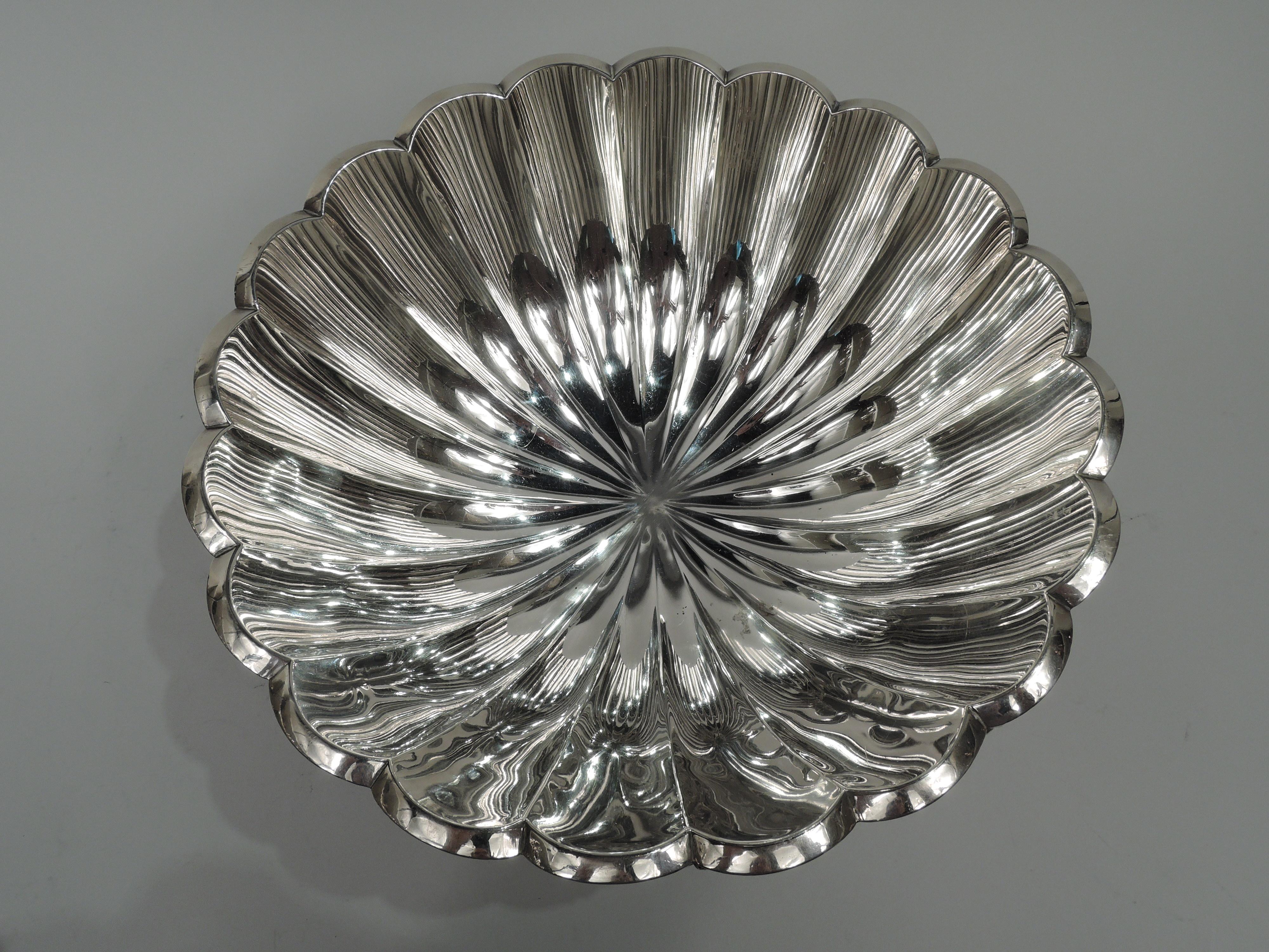 Large & Striking Japanese Meiji Silver Chrysanthemum Centerpiece Bowl 2
