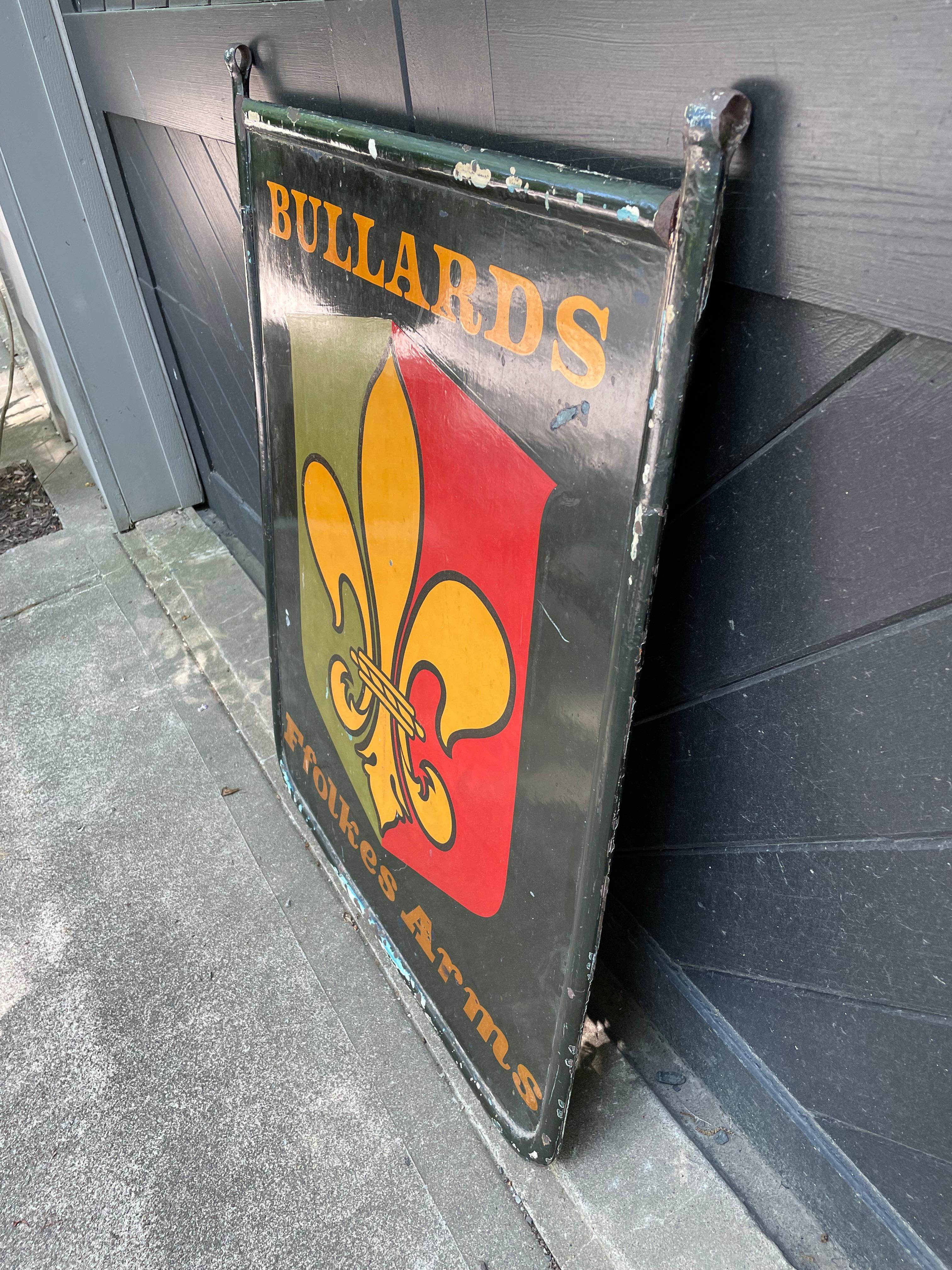 Large Striking Vintage English Pub Sign Wall Art In Distressed Condition In Hopewell, NJ