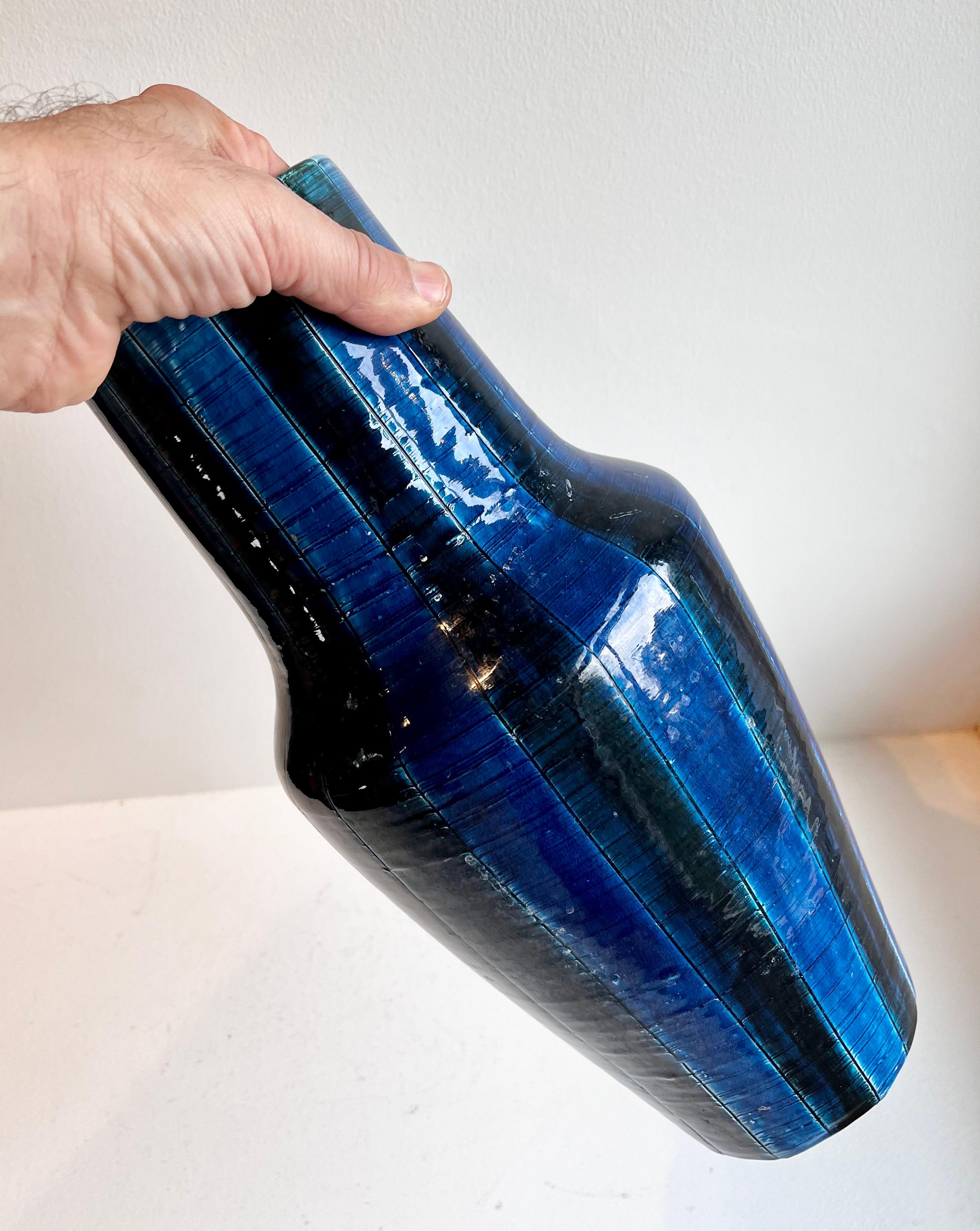 Ceramica Large Striped Rimini Blue Glazed Mid-Century Vase, Italy, circa 1960 in vendita