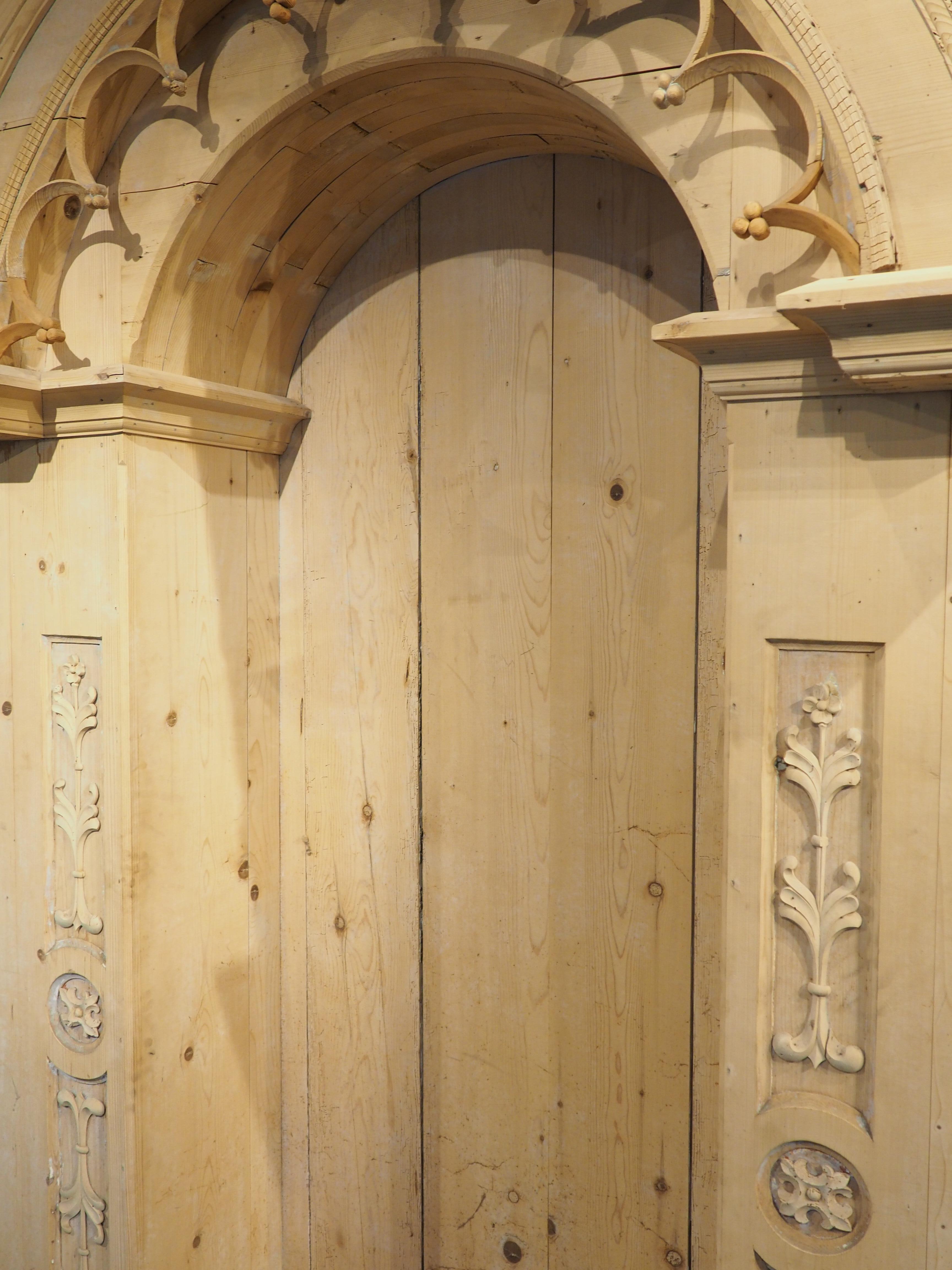Large Stripped Pine Altar Niche from Northern France, 20th Century For Sale 5