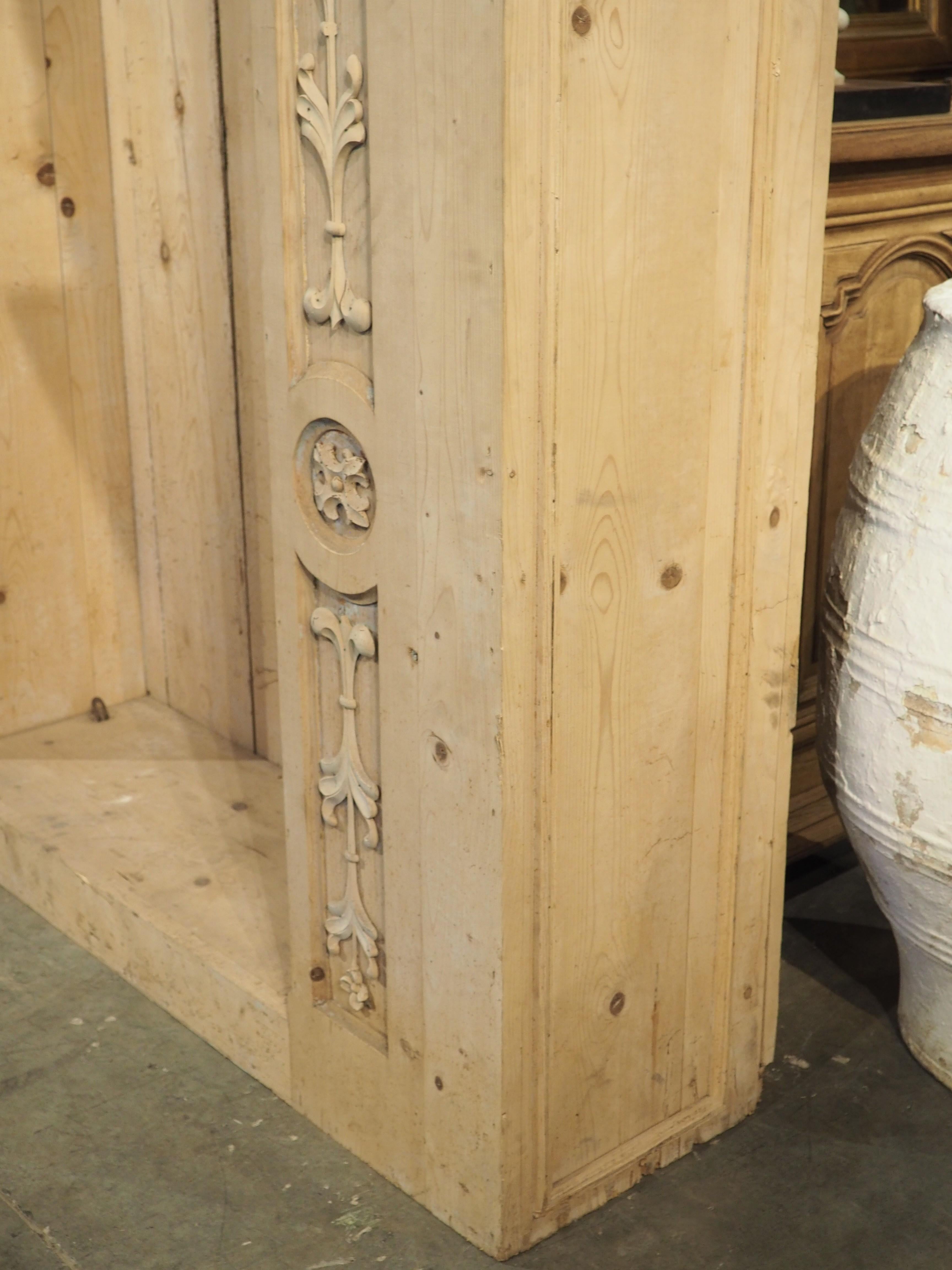 Large Stripped Pine Altar Niche from Northern France, 20th Century For Sale 6