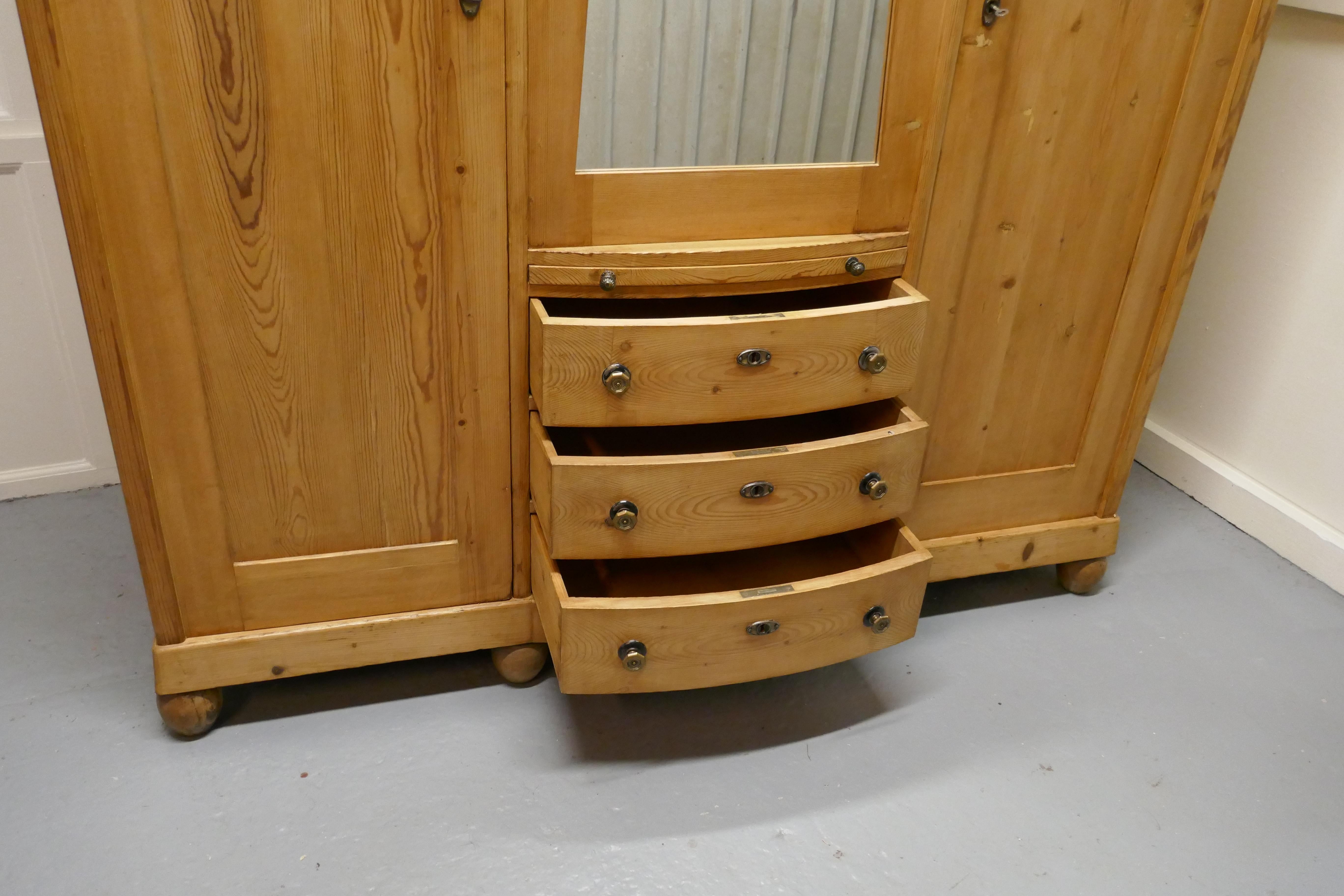 Large Stripped Pine Wardrobe Compactum In Good Condition In Chillerton, Isle of Wight