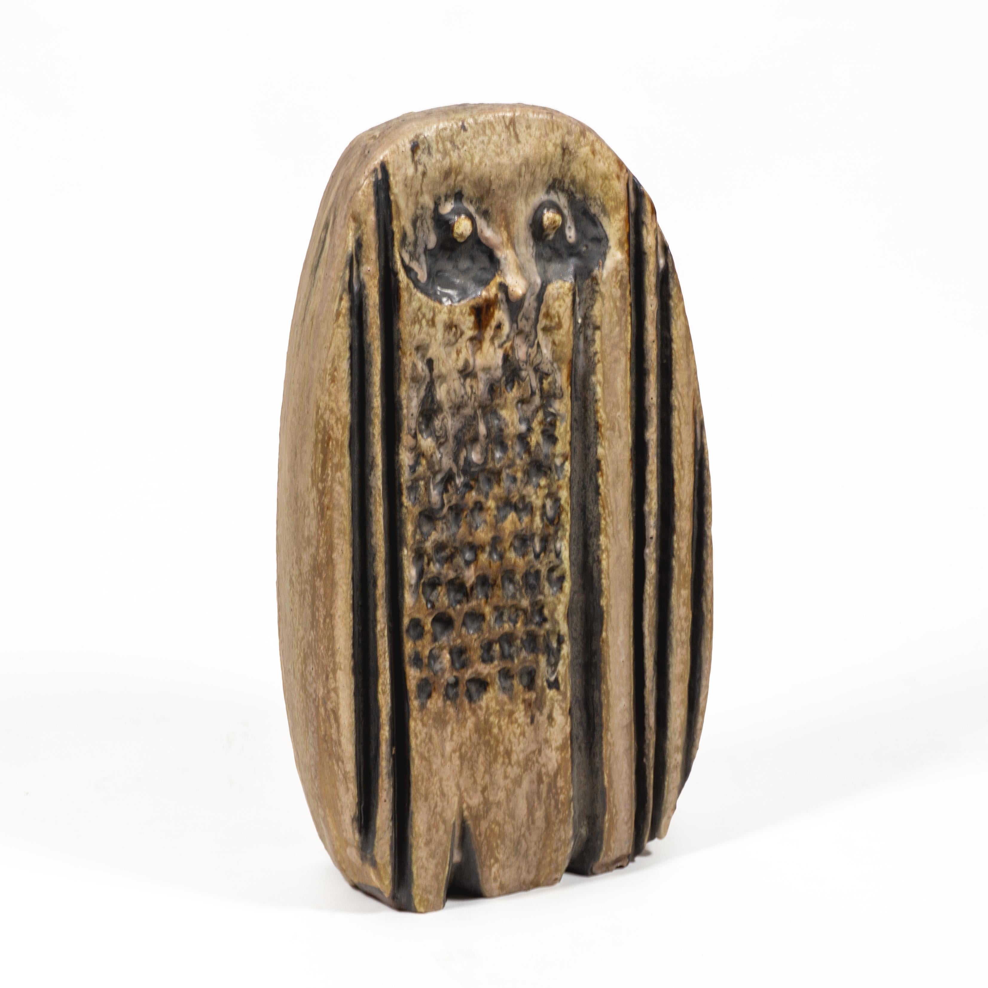 Große Studio A Keramische Eulenskulptur von Helmut Schäffenacker, Deutschland 1960er Jahre (Moderne der Mitte des Jahrhunderts) im Angebot