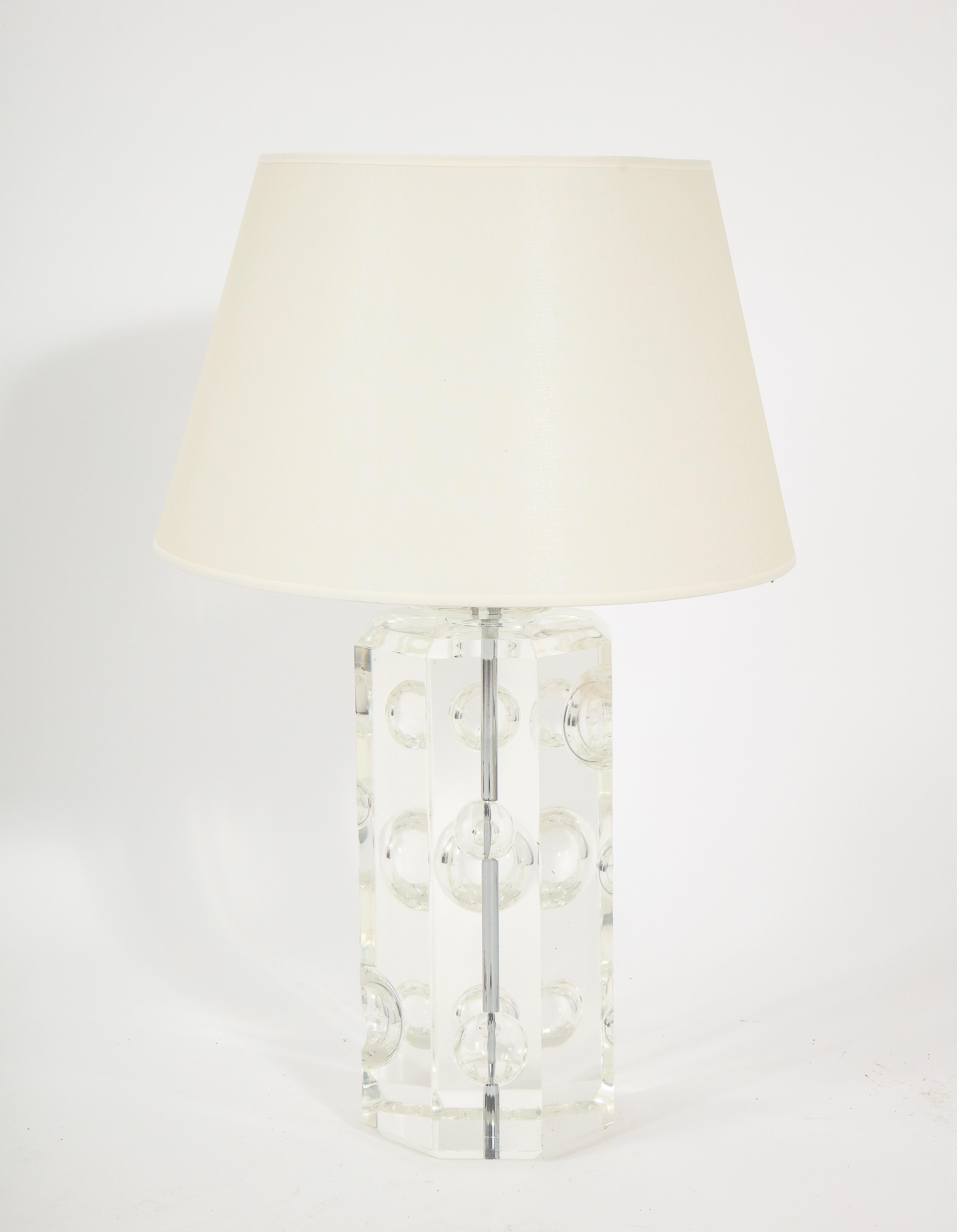 Large Studio Lucite Lamp, USA 1960's For Sale 6