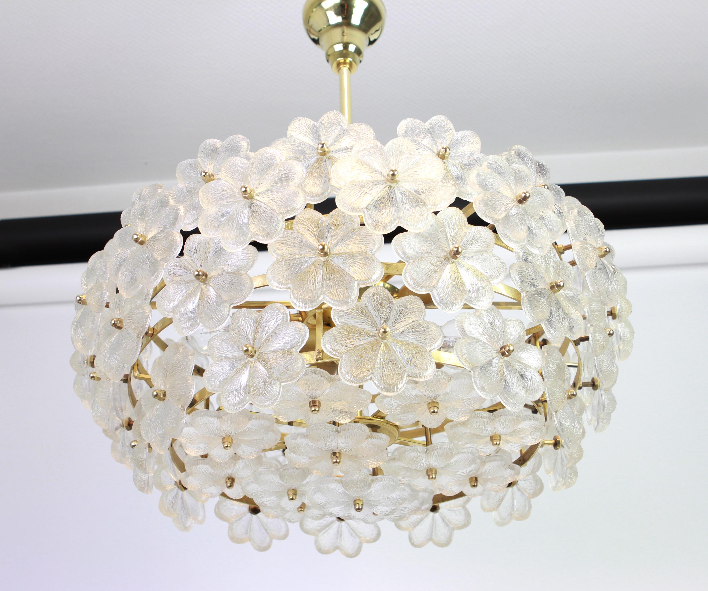 Large Stunning Crystal Glass Chandelier by Ernst Palme, Germany, 1970s In Good Condition In Aachen, NRW
