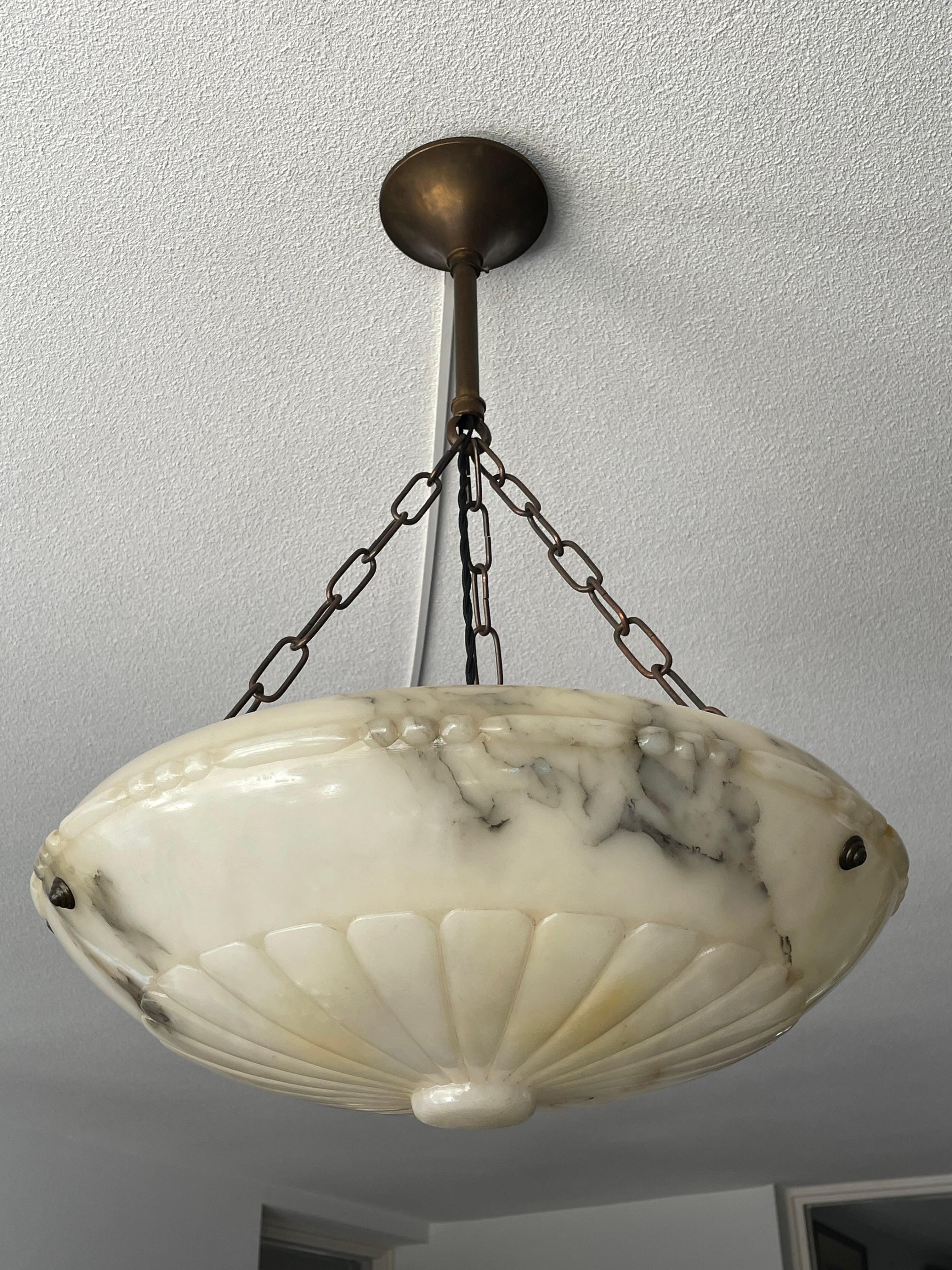 Large & Stunning Design Antique Alabaster Chandelier / Pendant with Brass Canopy In Good Condition In Lisse, NL